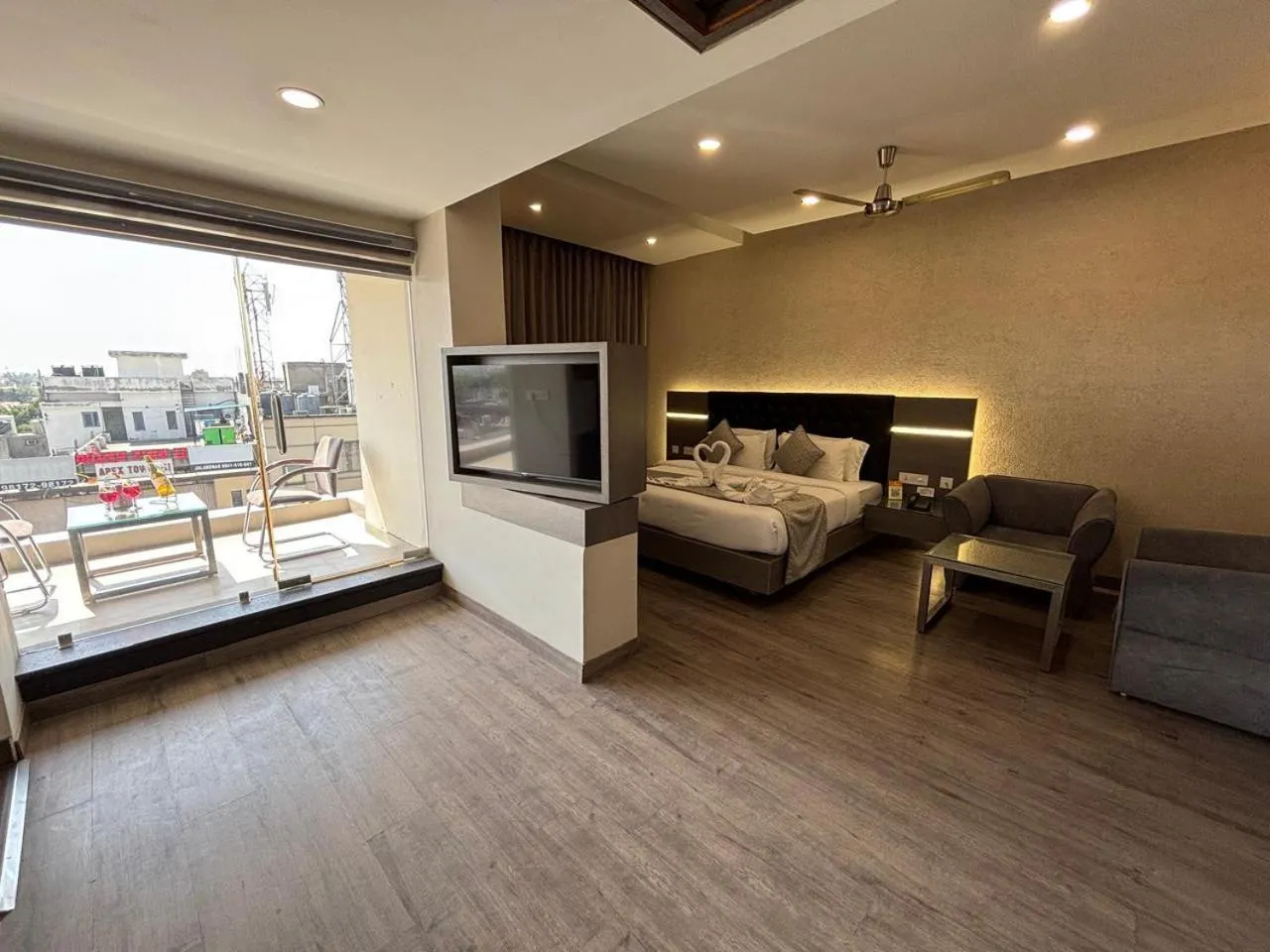 Photo of the whole room, Bed in RESIDENCY HOTEl