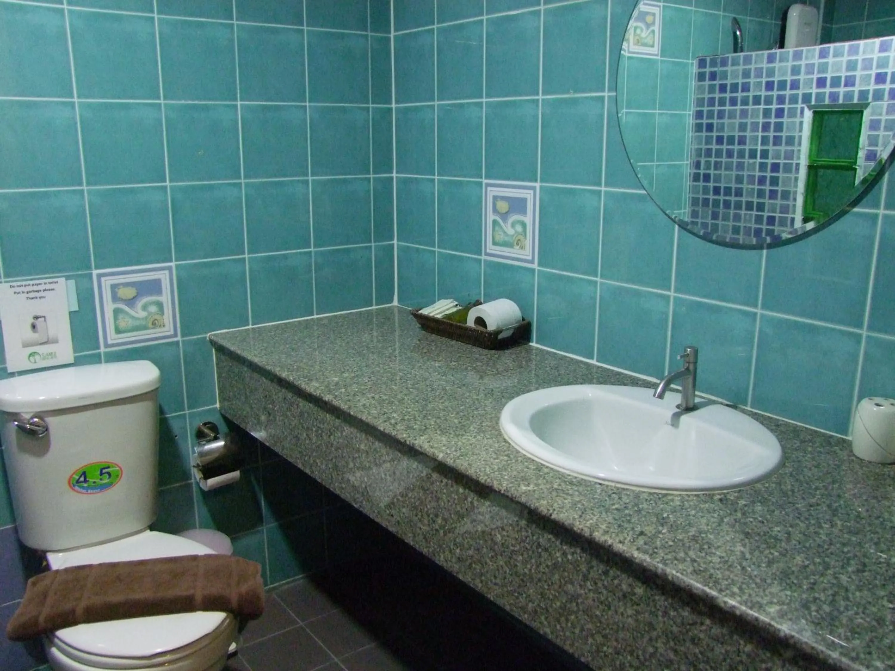 Toilet in Samui Green Hotel