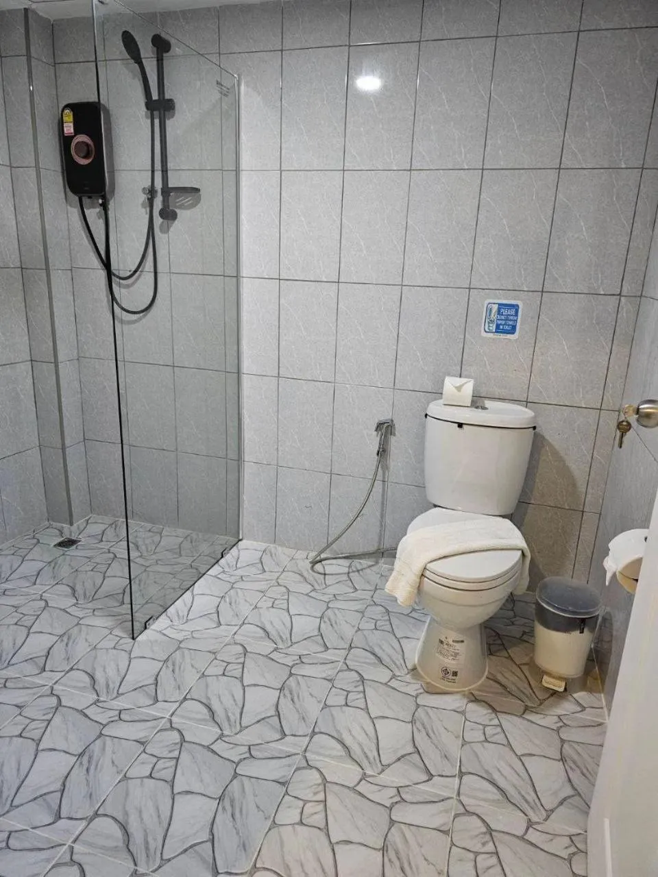 Toilet in Samui Green Hotel