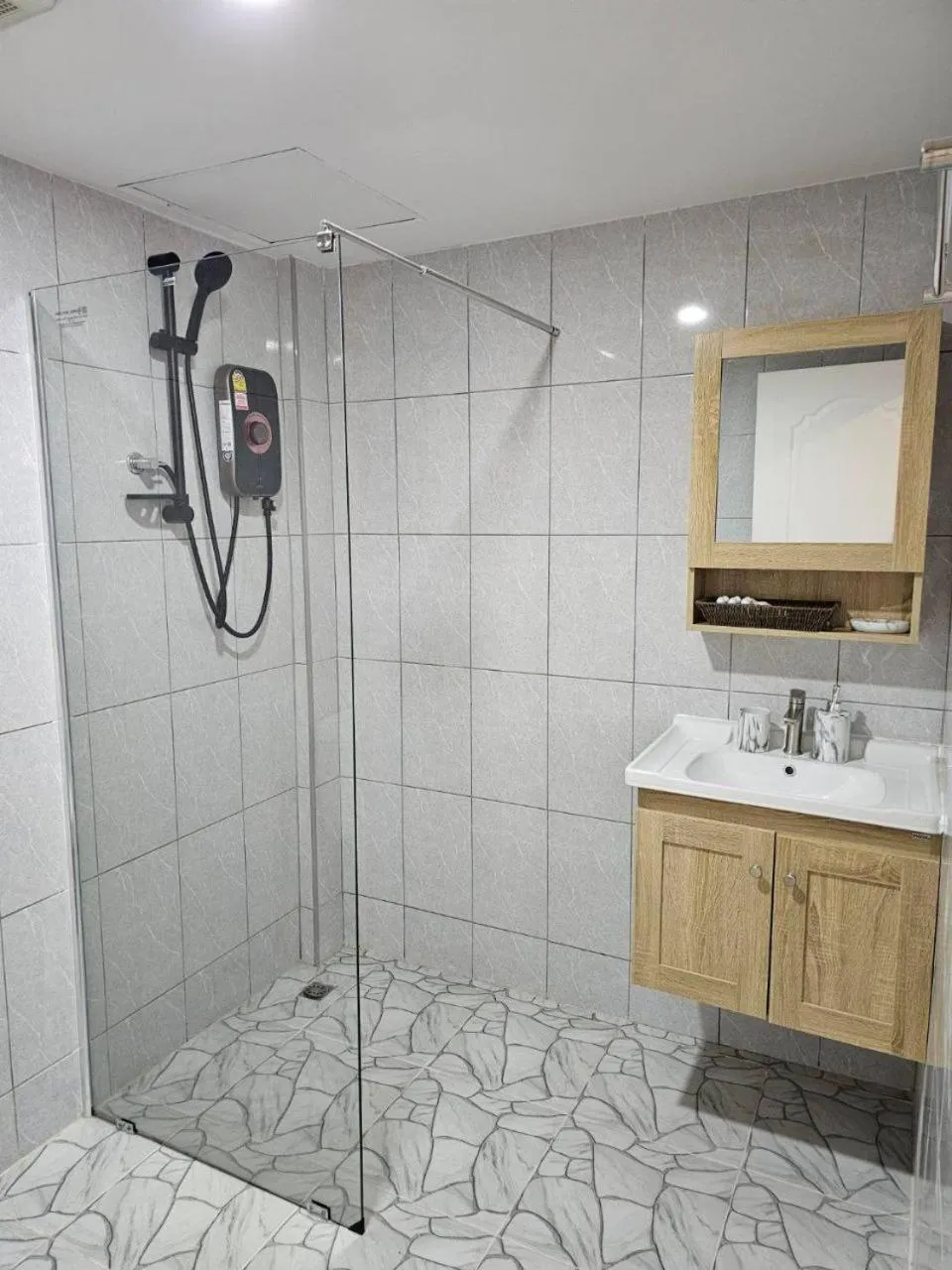 Shower in Samui Green Hotel