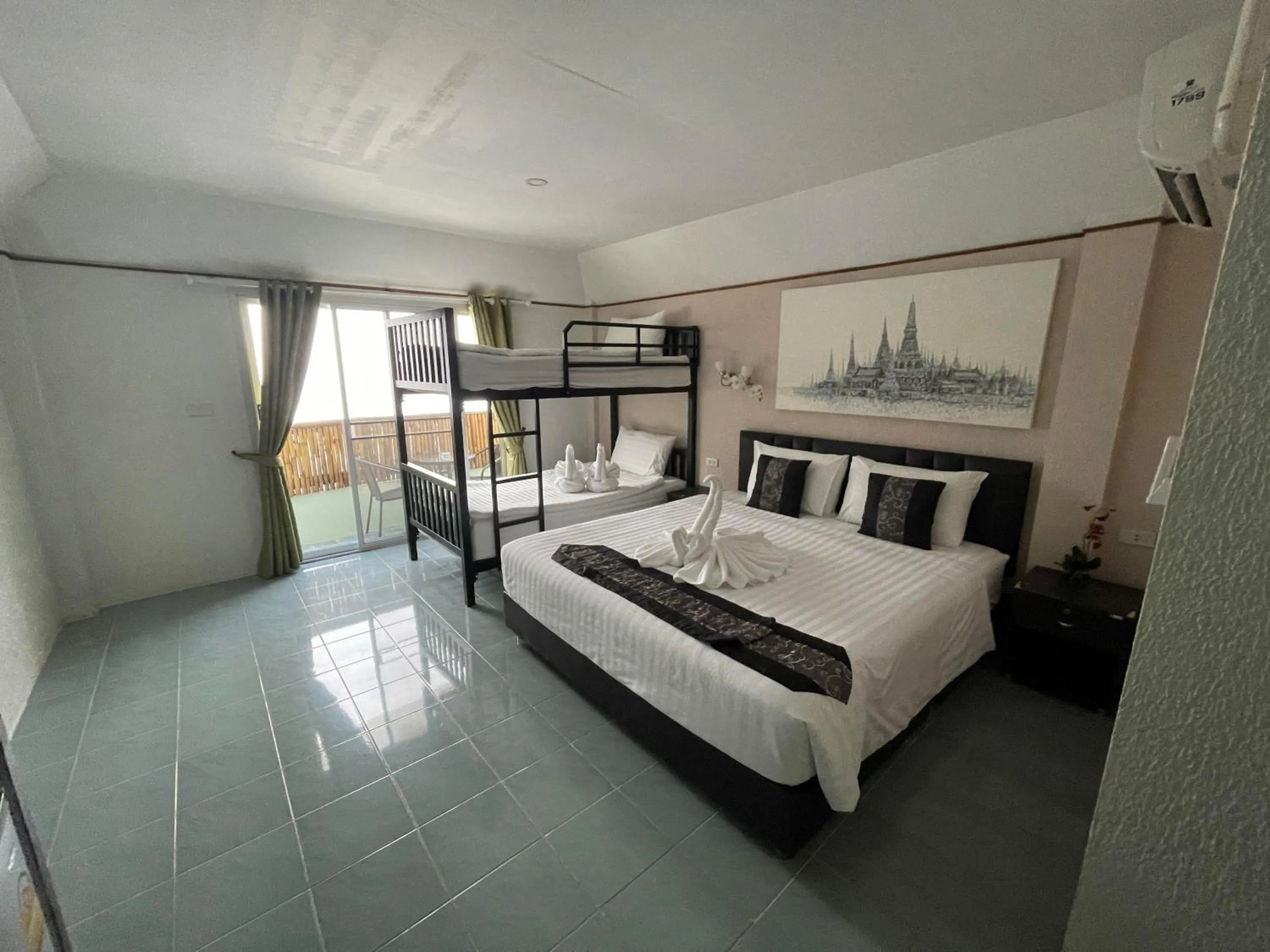 Bedroom, Bed in Samui Green Hotel