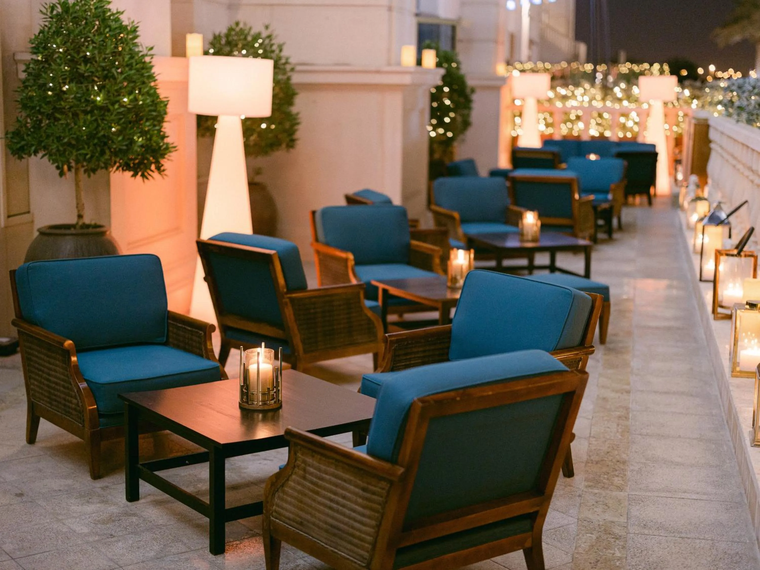 Lounge or bar in Al Habtoor Palace - Preferred Hotels & Resorts