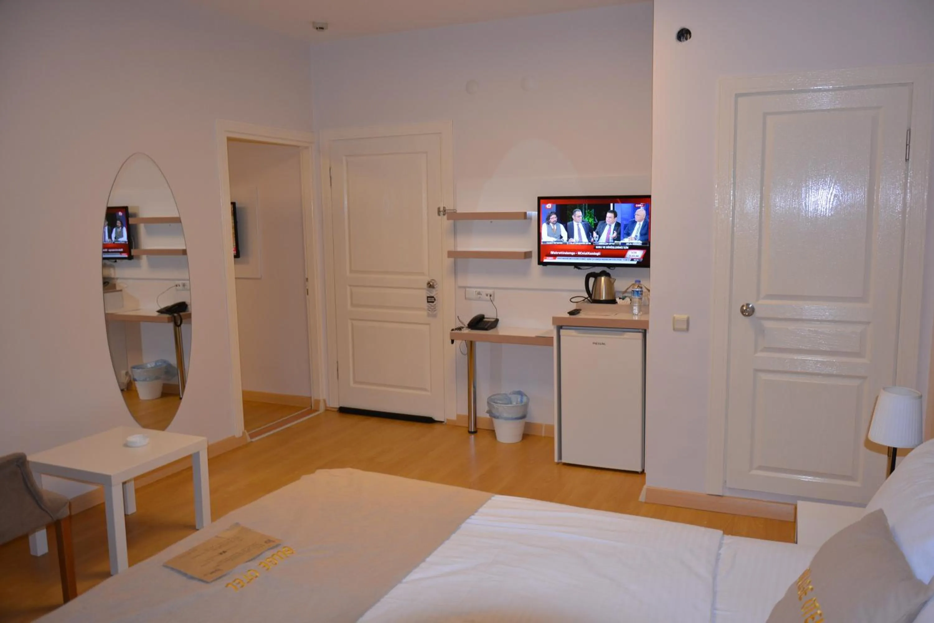 Bed in Bilge Suite Hotel