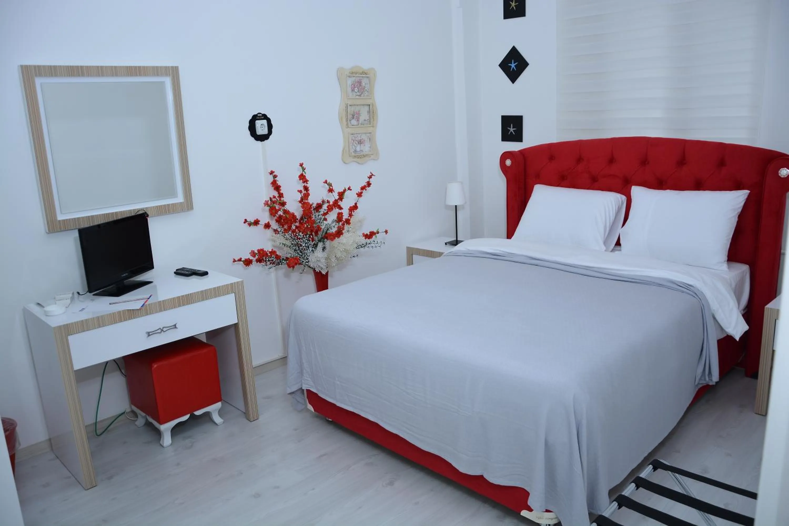 Bed in Bilge Suite Hotel