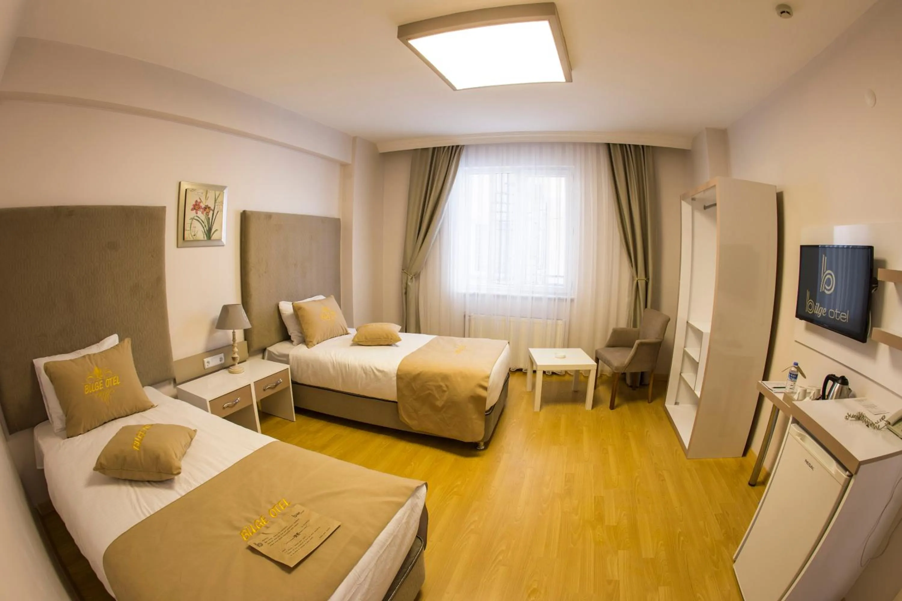 Bed in Bilge Suite Hotel