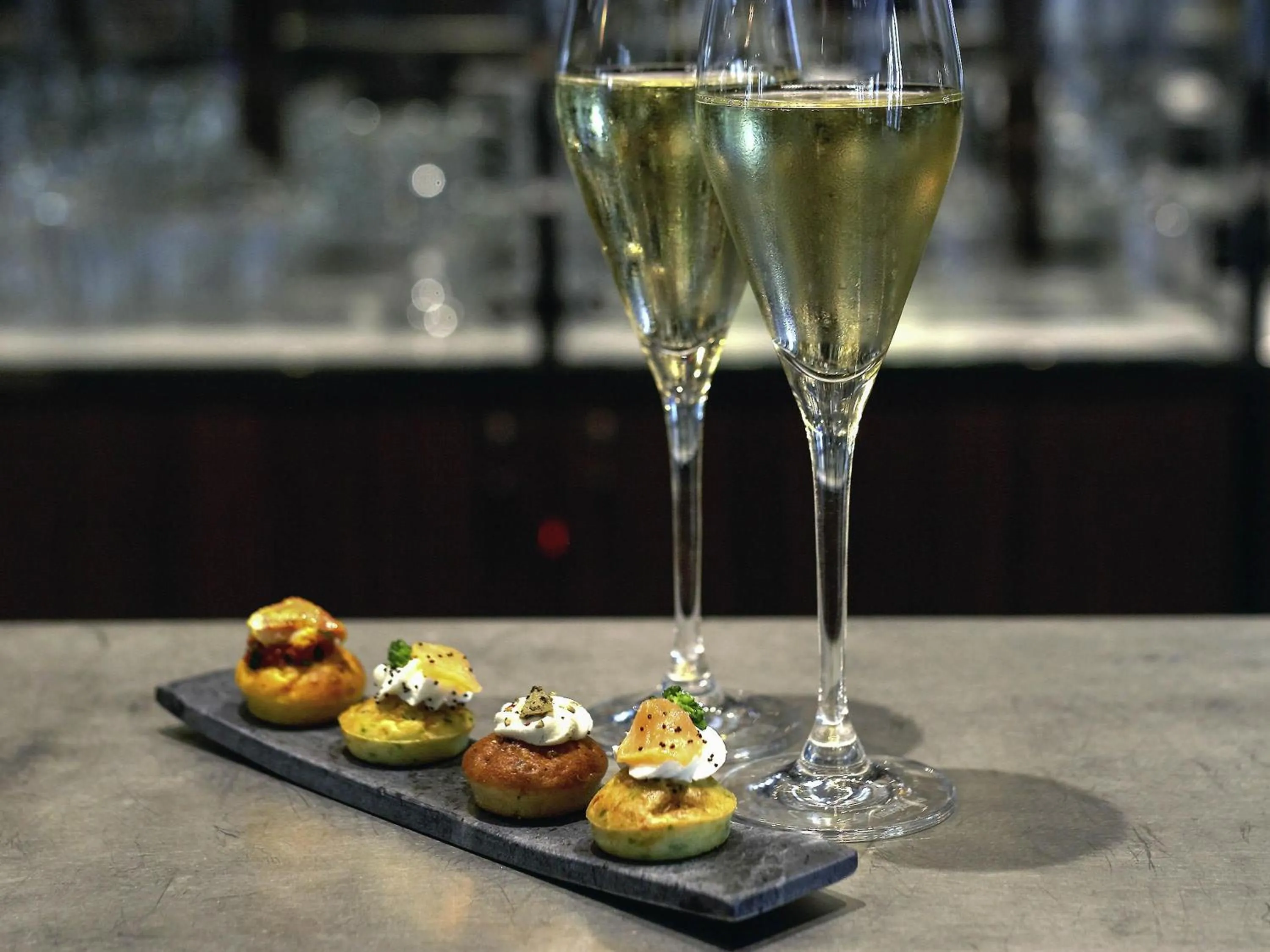 Lounge or bar in Boutet Bastille Hotel Paris - MGallery Collection