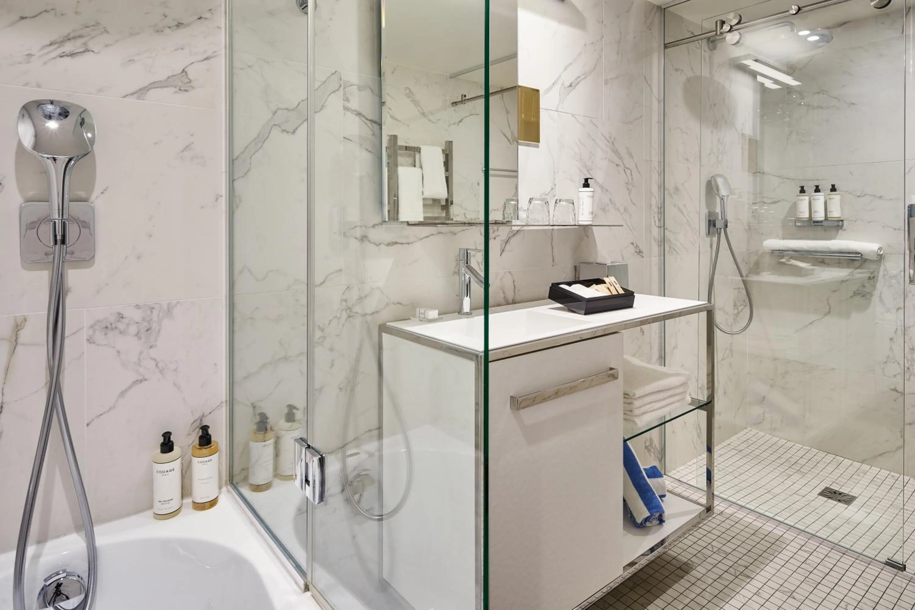 Bathroom in Boutet Bastille Hotel Paris - MGallery Collection