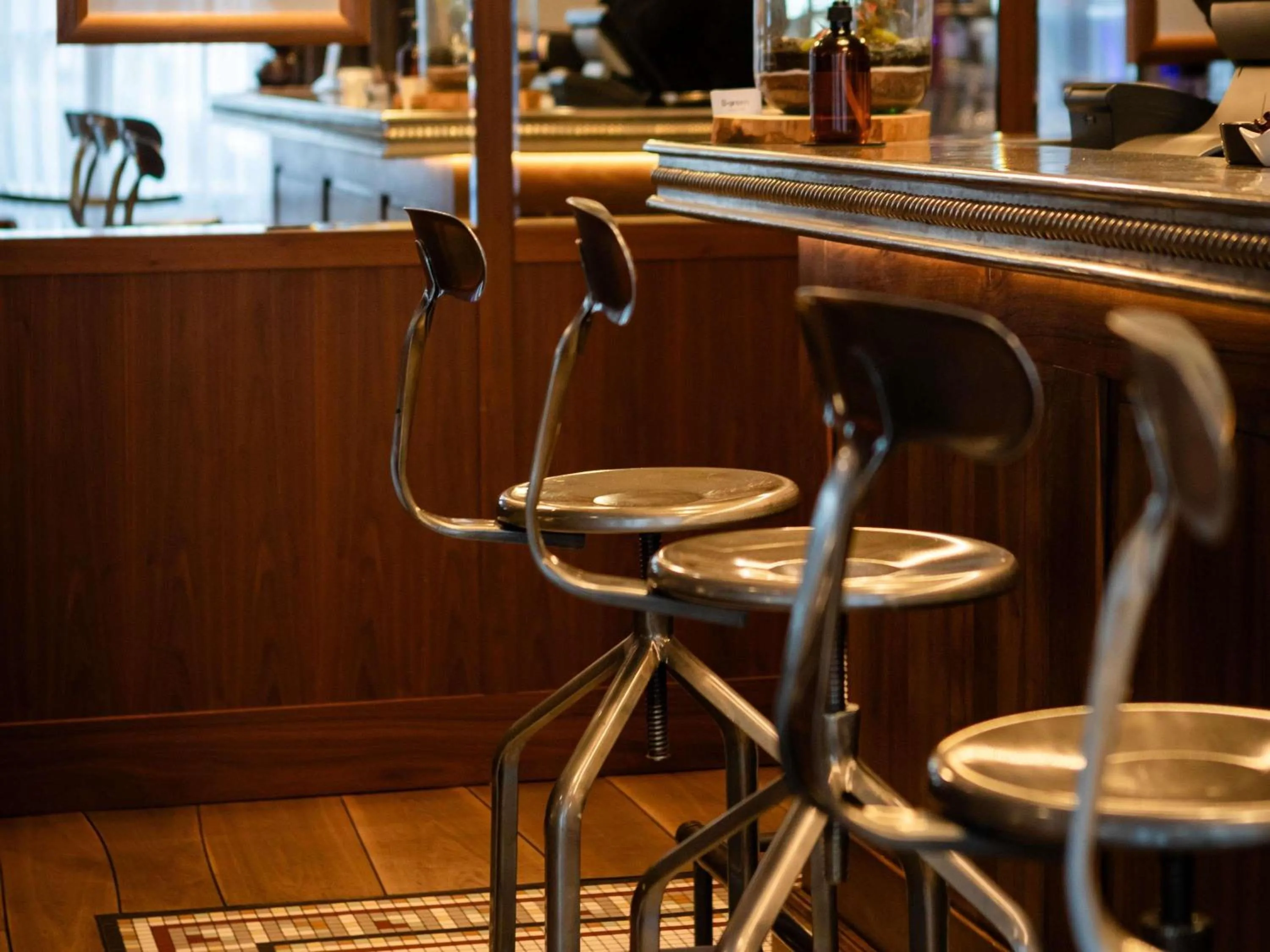 Lounge or bar in Boutet Bastille Hotel Paris - MGallery Collection