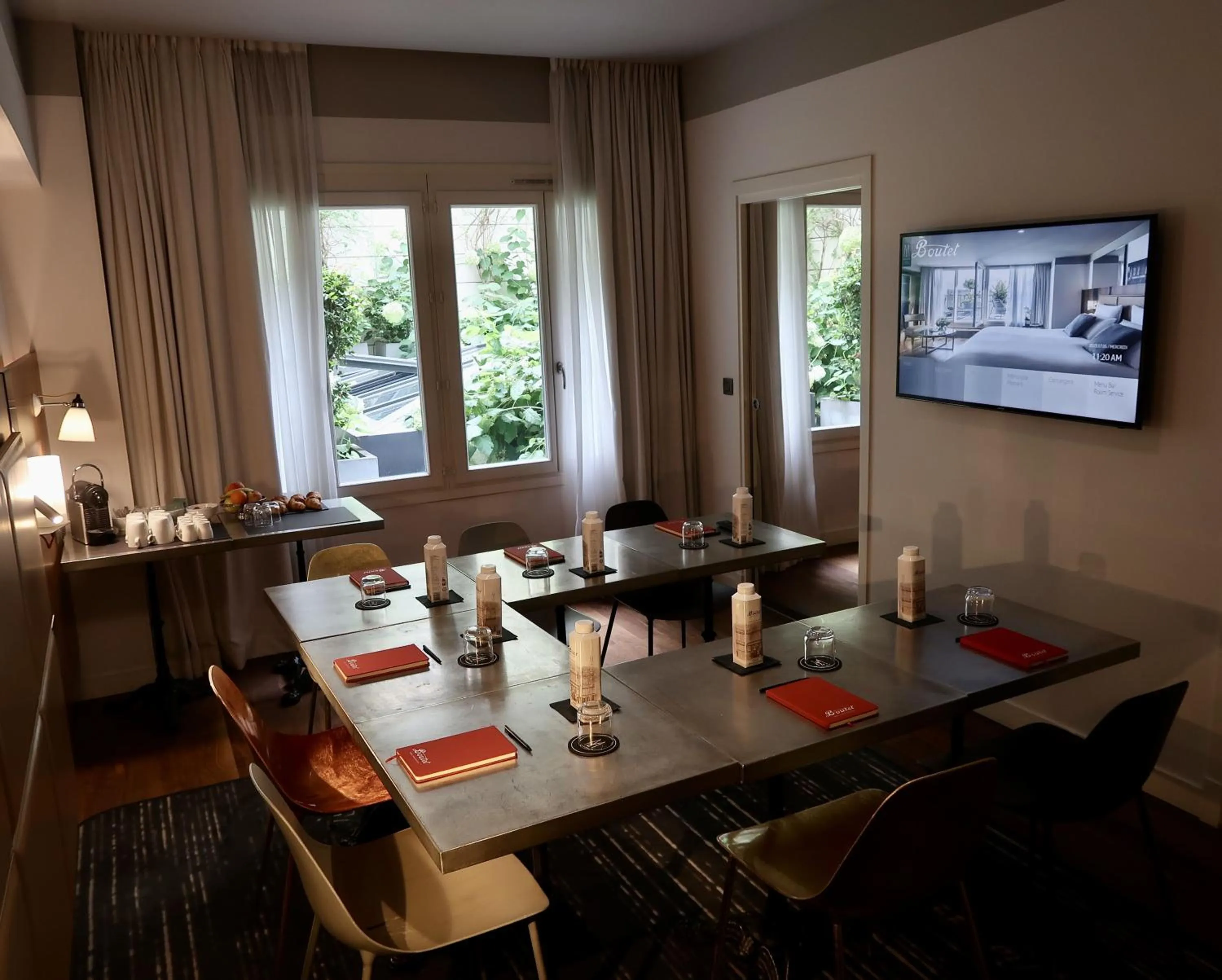 Business facilities in Boutet Bastille Hotel Paris - MGallery Collection