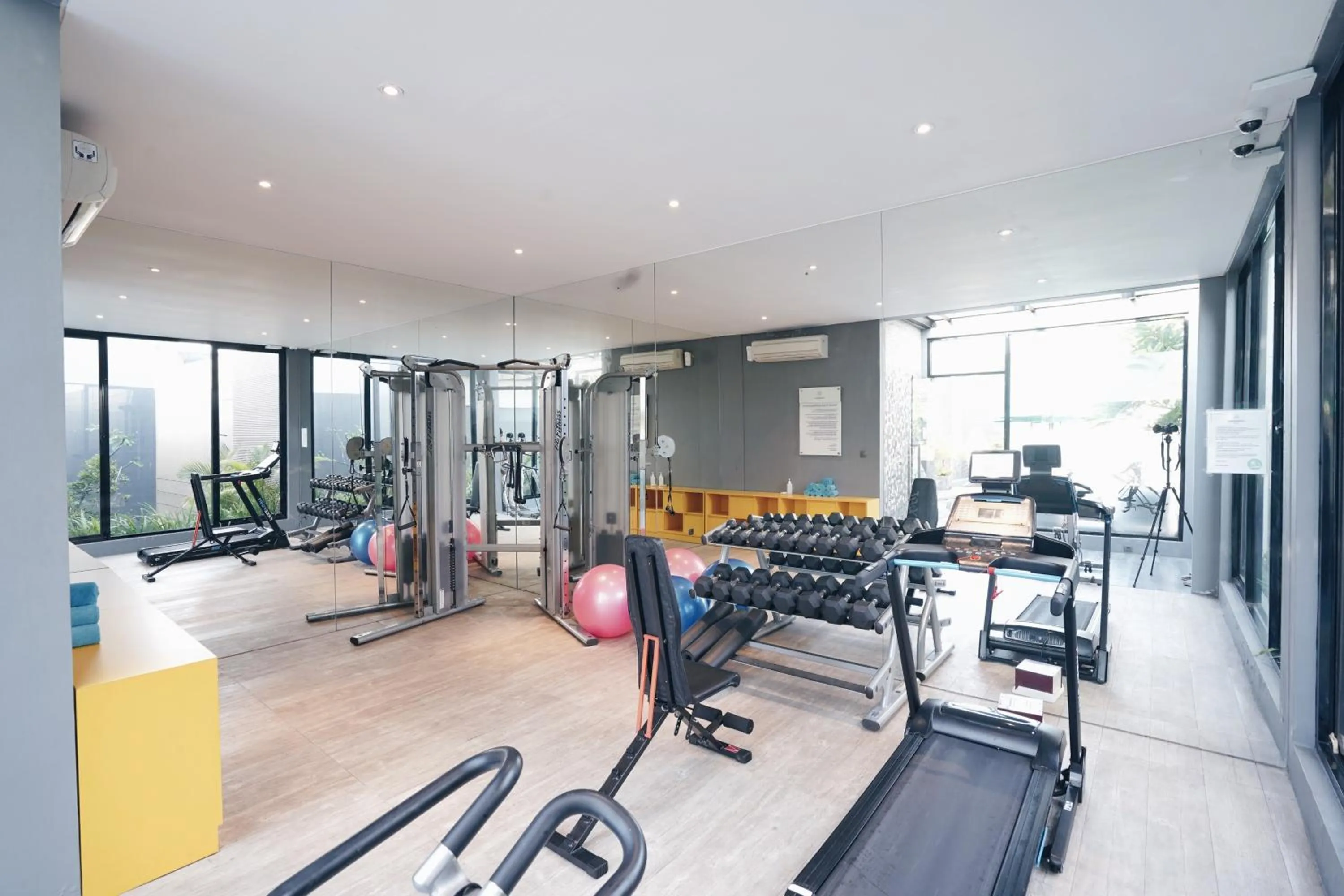 Fitness centre/facilities in Kamaniiya Petitenget Seminyak