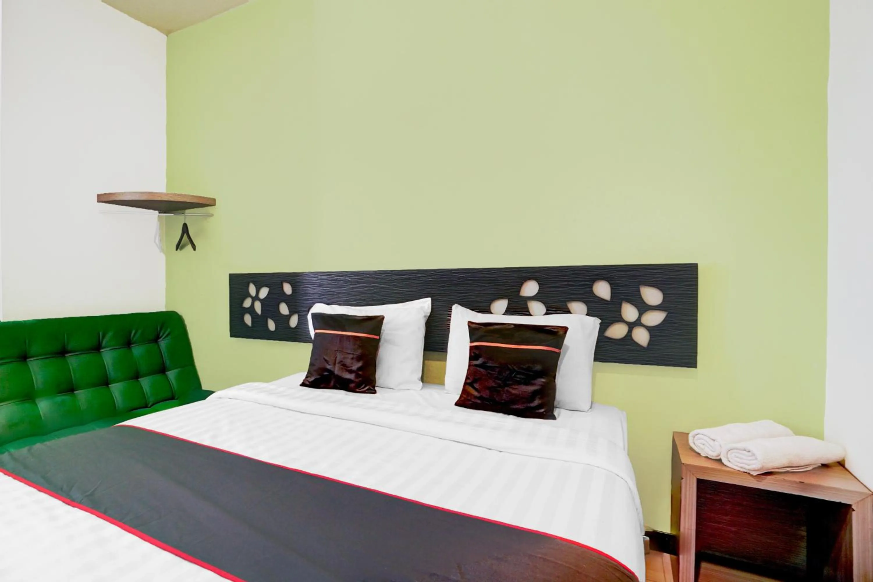 Family Suite in Hotel O Symphony Homestay Tlogomas