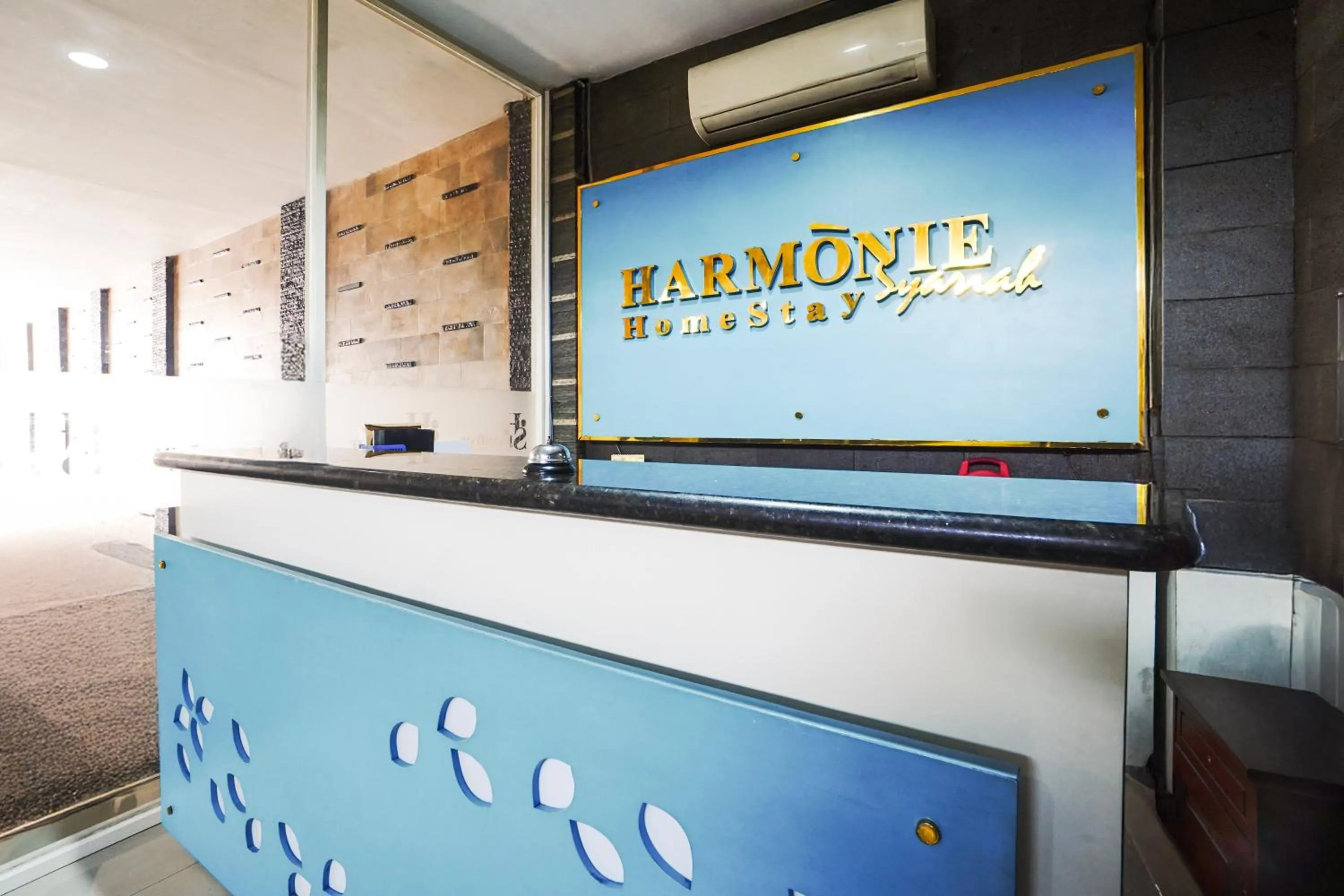 Lobby or reception in Hotel O Symphony Homestay Tlogomas