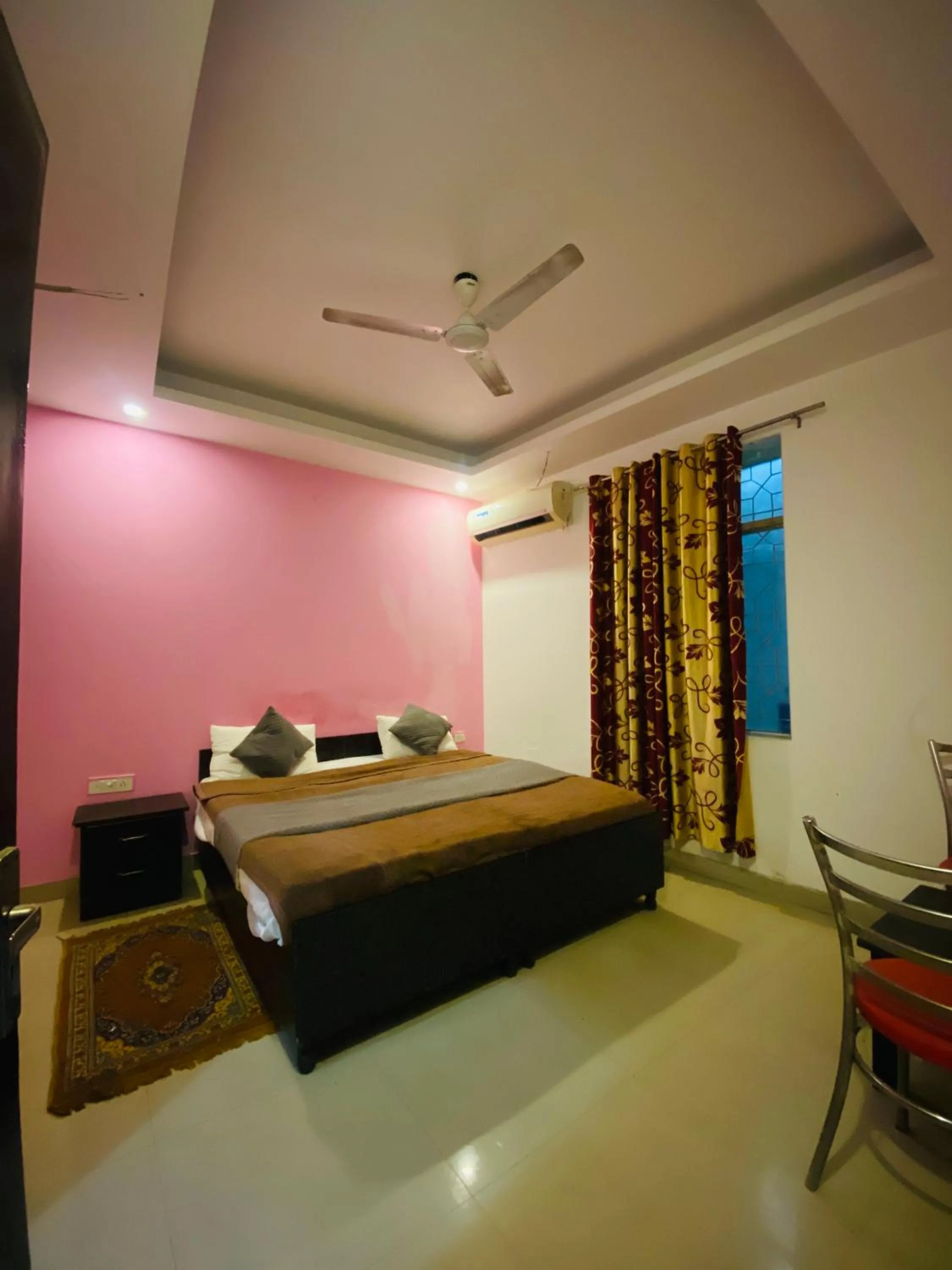 Deluxe Family Room in Diamond Star Hotel