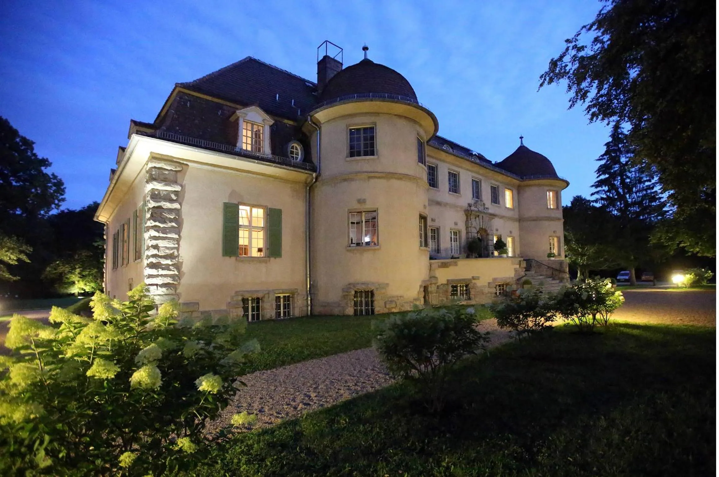 Property building in Schloss Kartzow