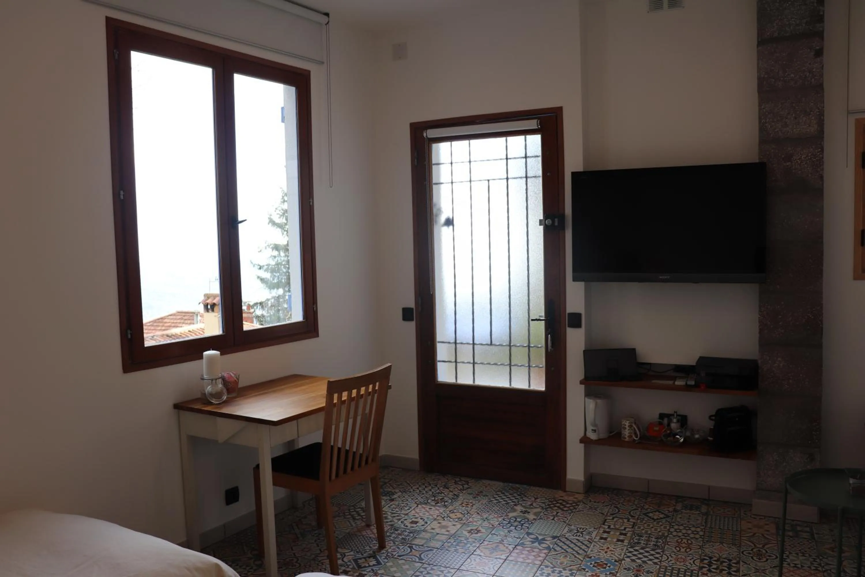 TV and multimedia in Skylark Bed & Breakfast