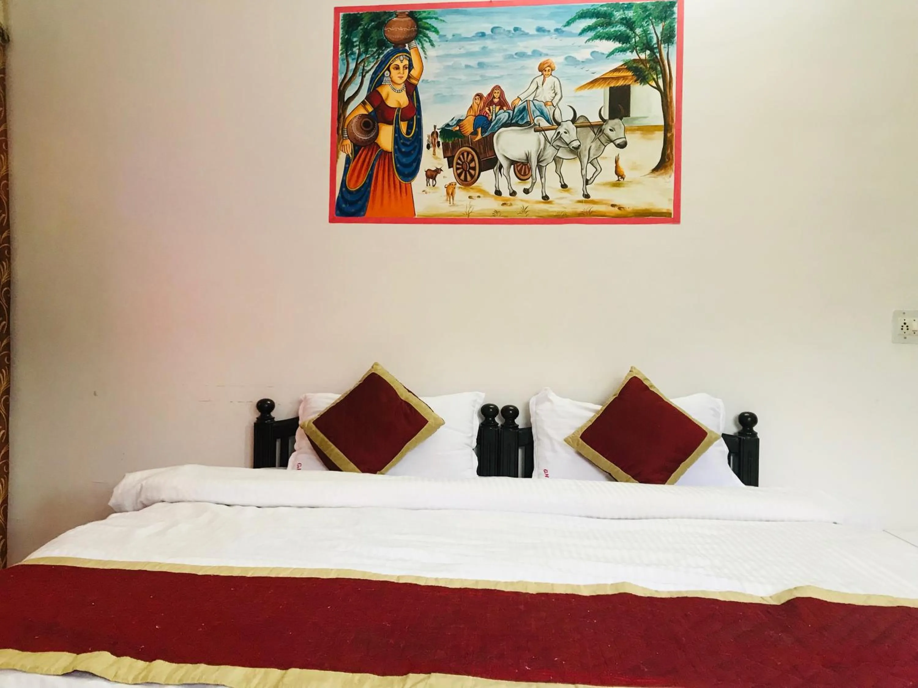 Bed in Hotel Green Haveli - A Heritage and Hill View Hotel , Pushkar