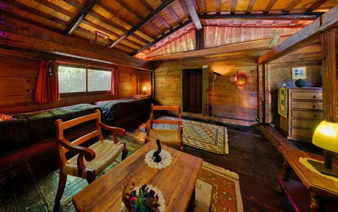 Triple Room with Terrace in Casa navacoyan A Triple Room with Terrace in Casa navacoyan A