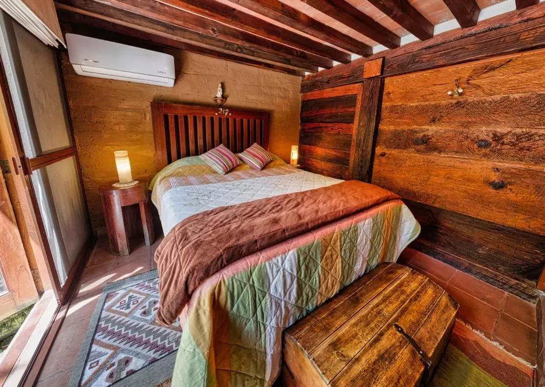 Triple Room with Terrace in Casa navacoyan A
