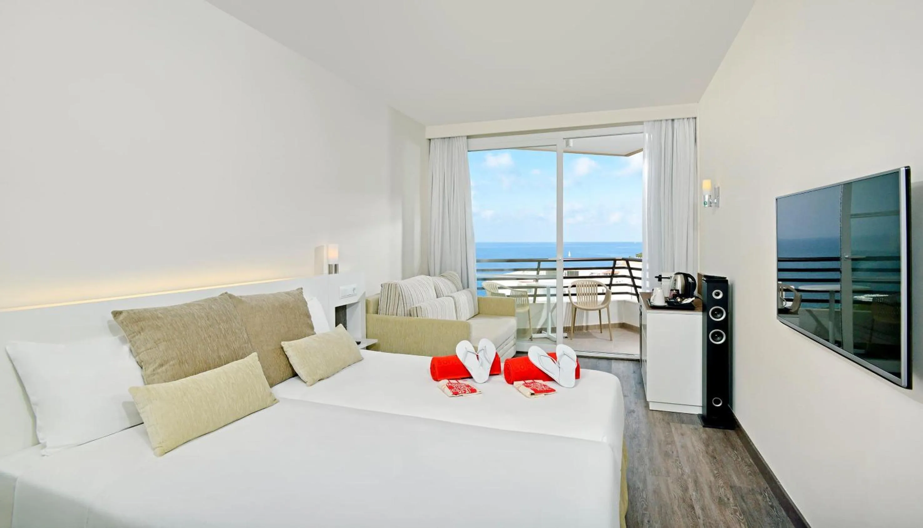 Bedroom, Bed in Sol Barbados