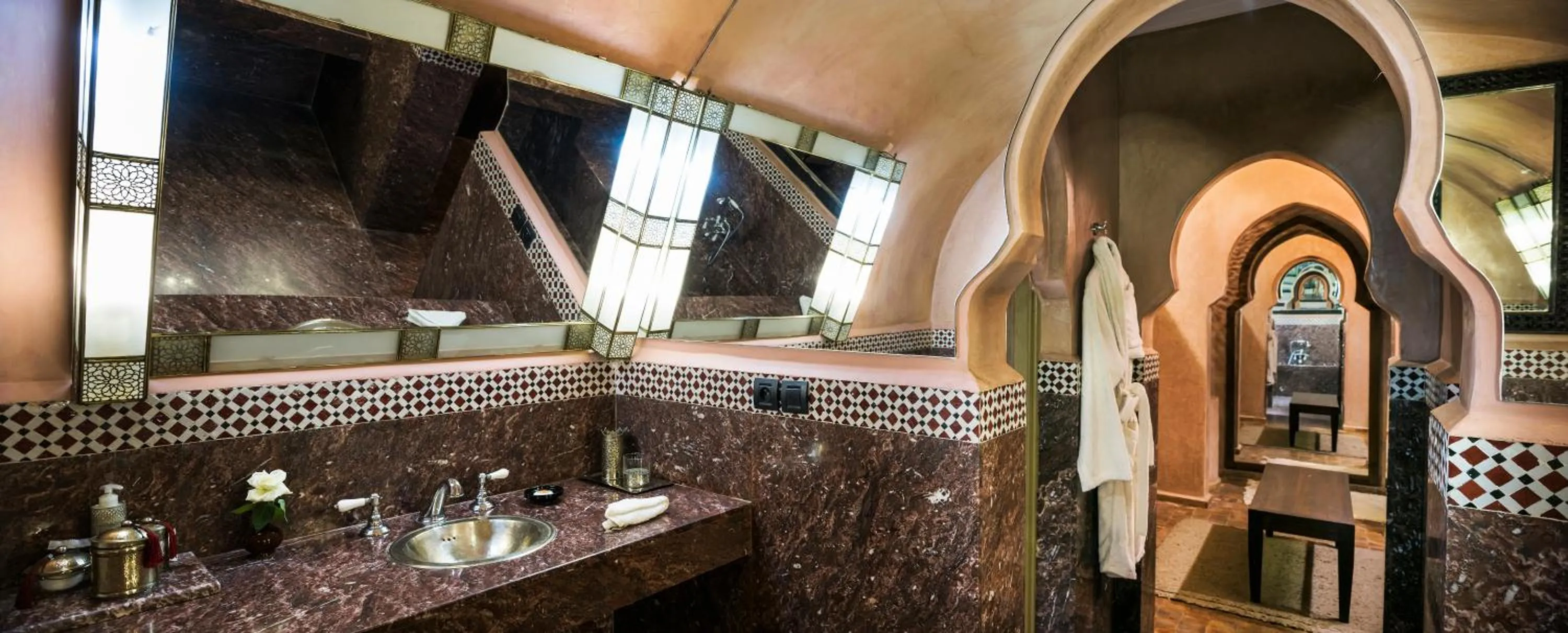 Bathroom in Almaha Marrakech Restaurant & SPA