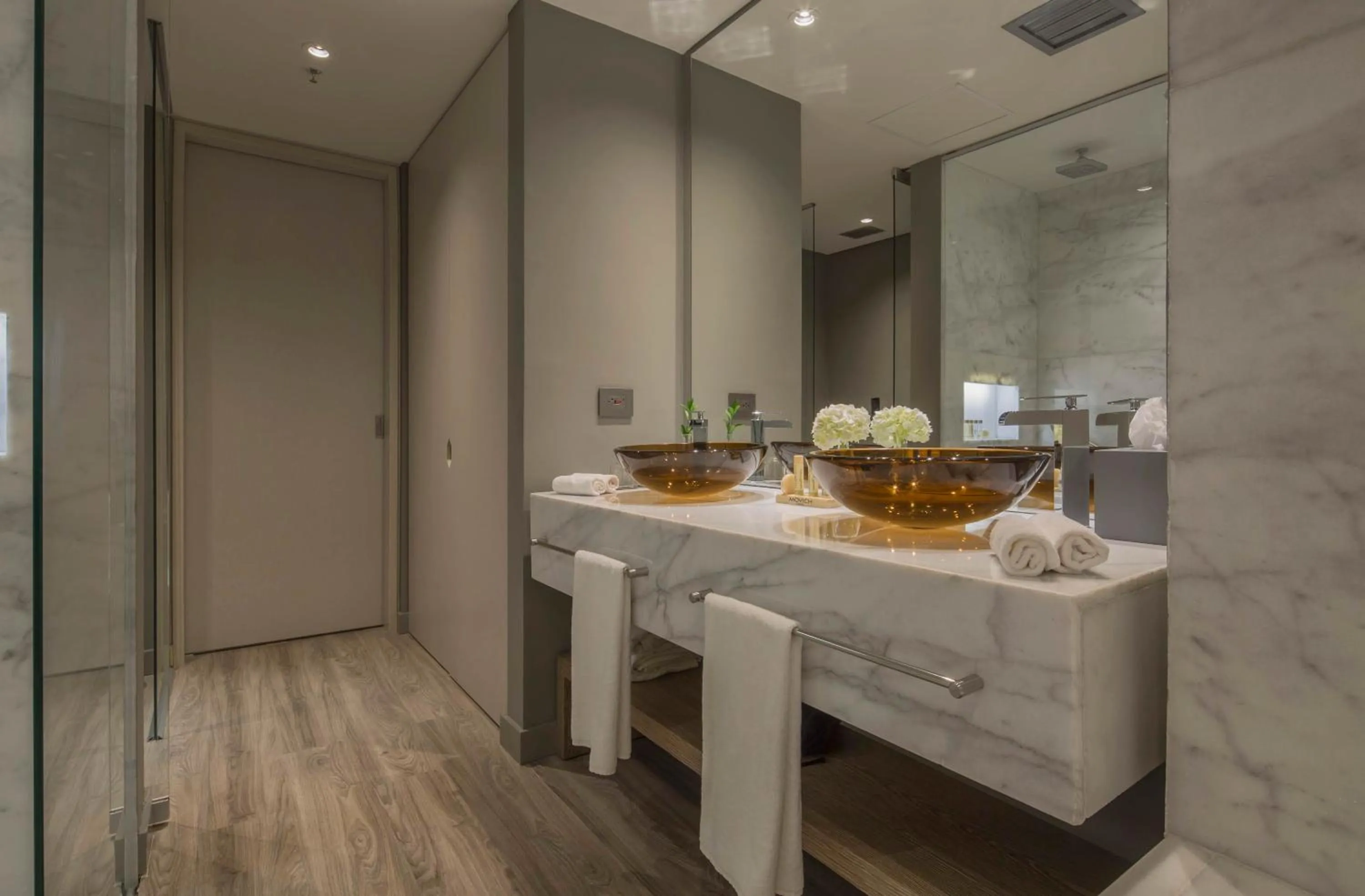 Bathroom in Movich Buró 51