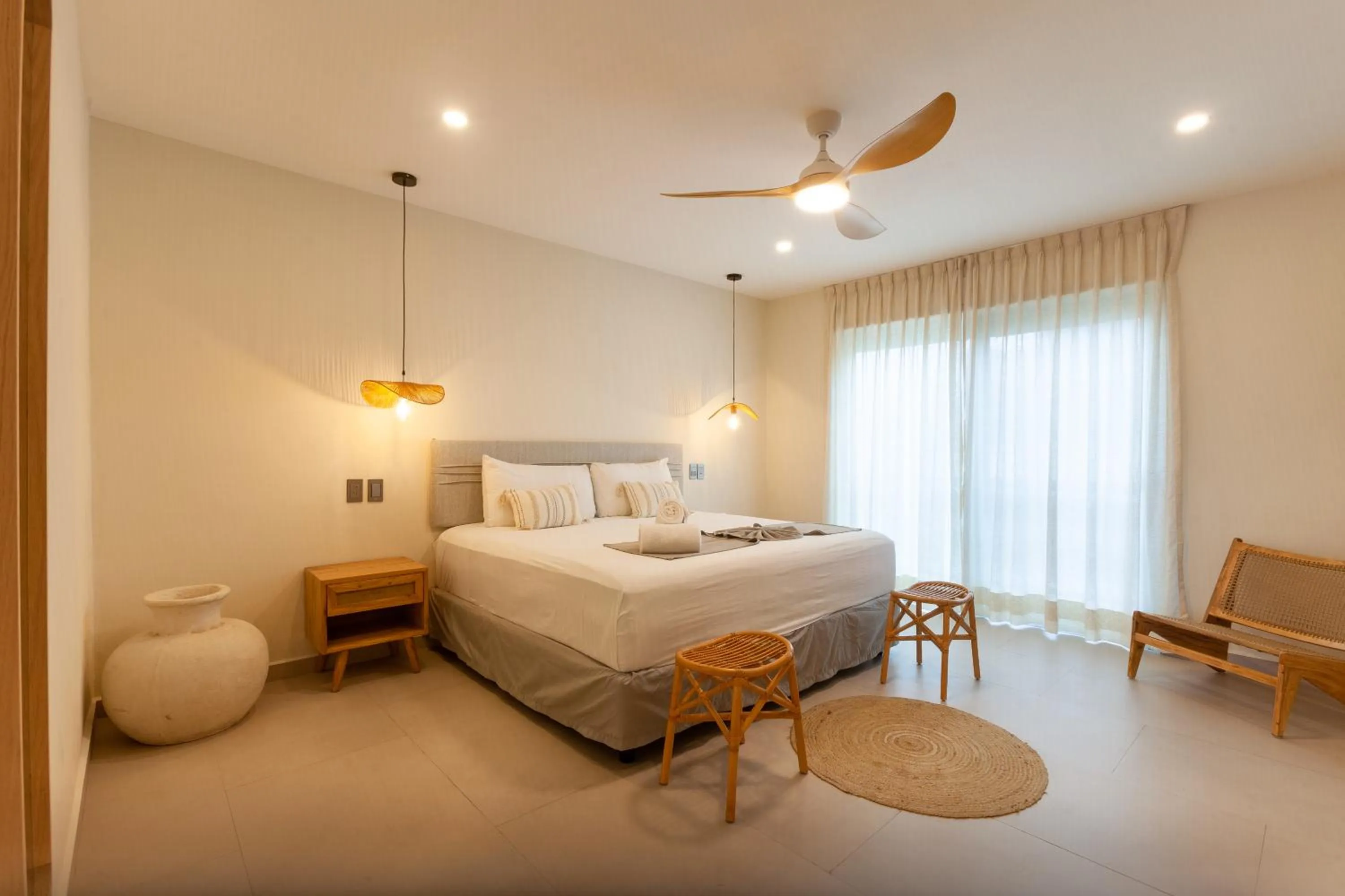 Bed in Via Tendenza Condos