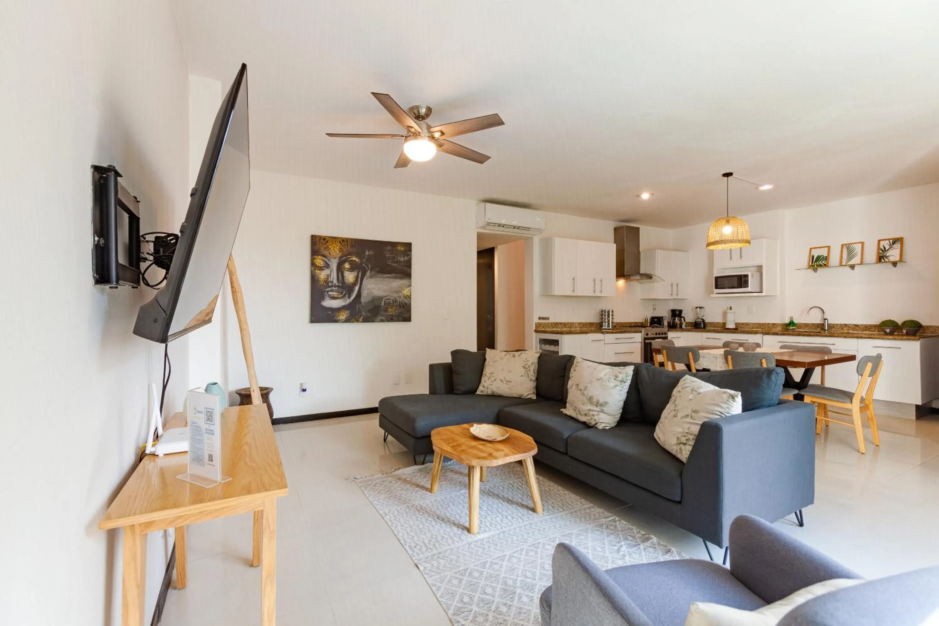 TV and multimedia in Via Tendenza Condos