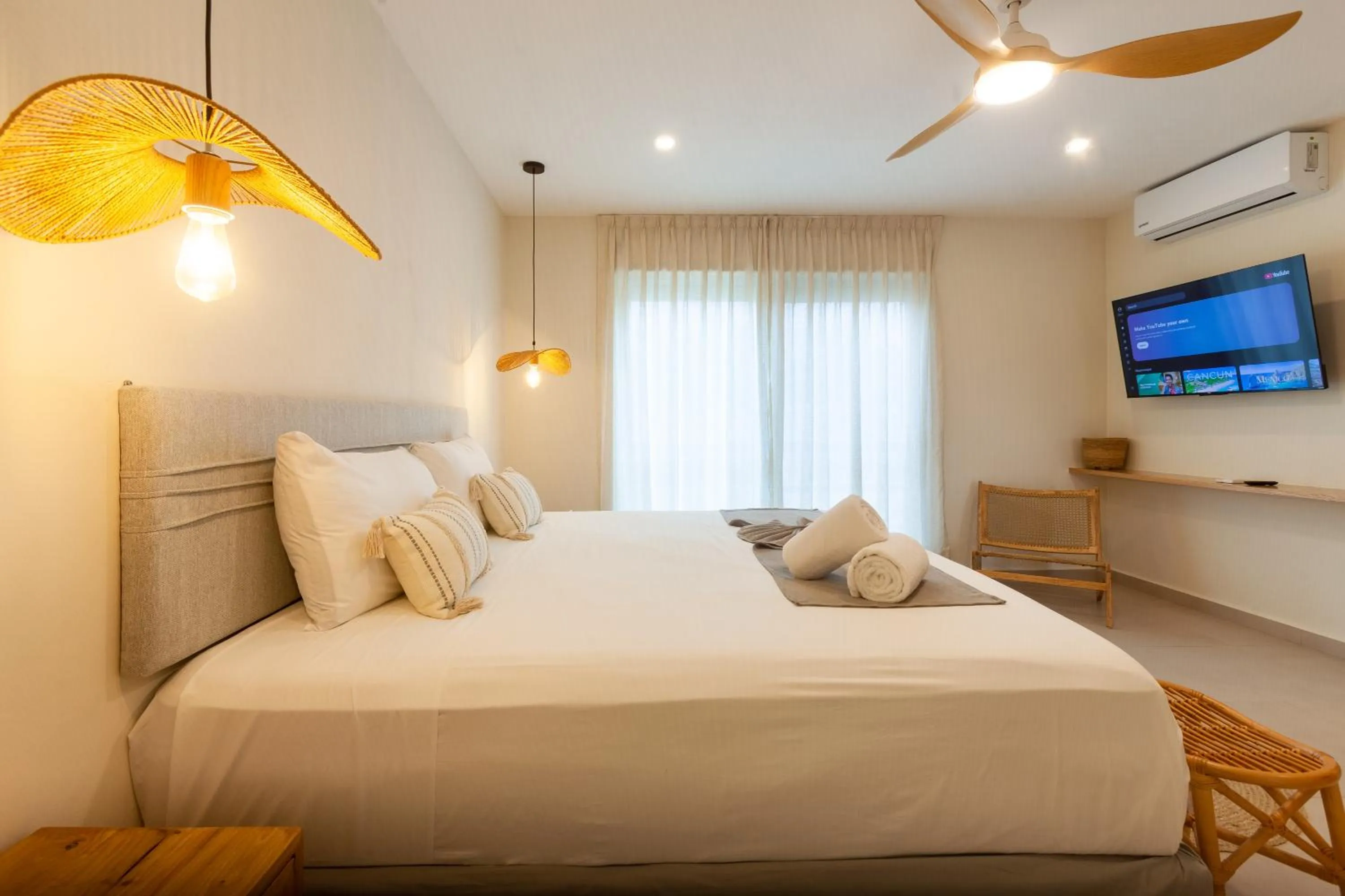 Bed in Via Tendenza Condos