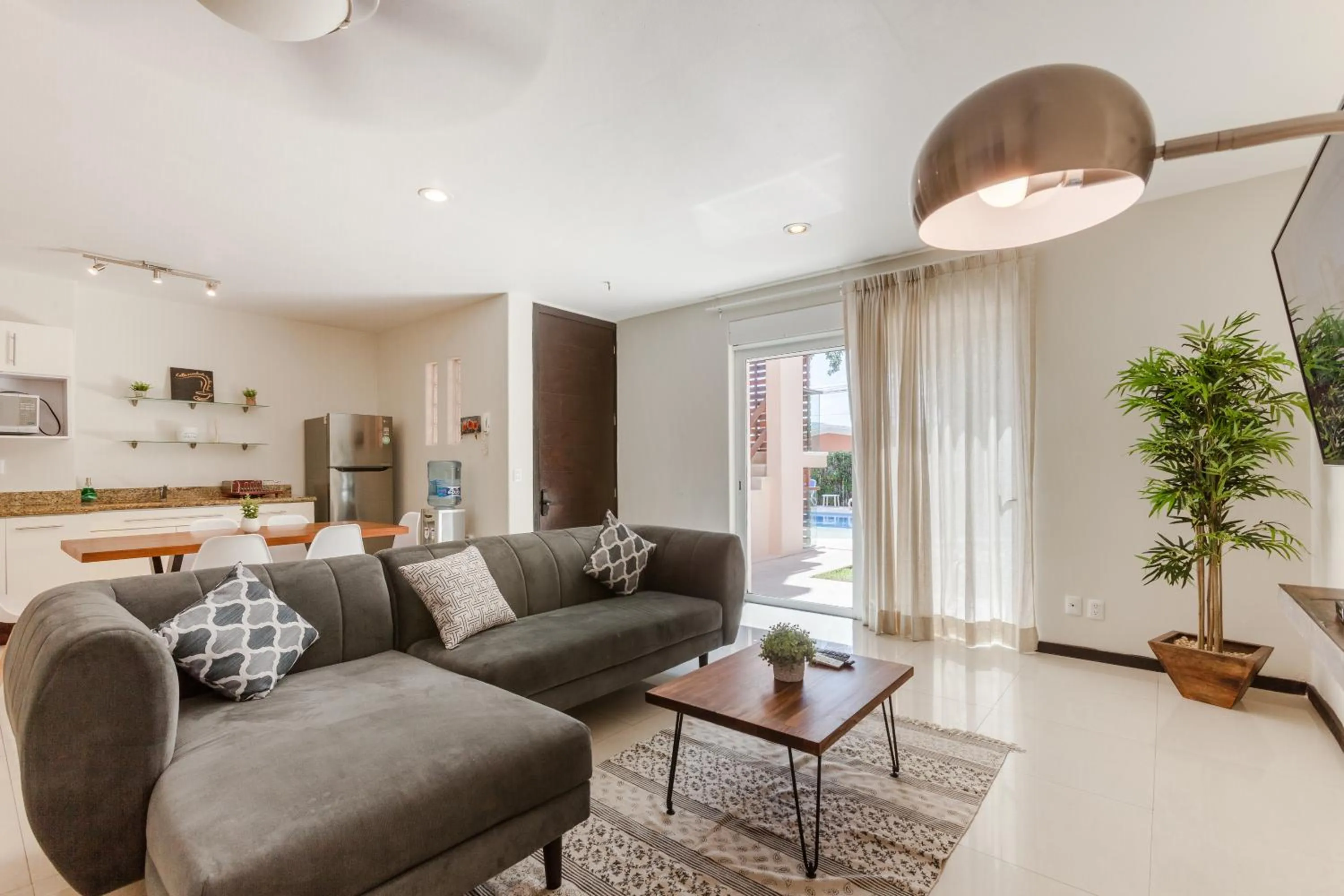 Kitchen or kitchenette in Via Tendenza Condos