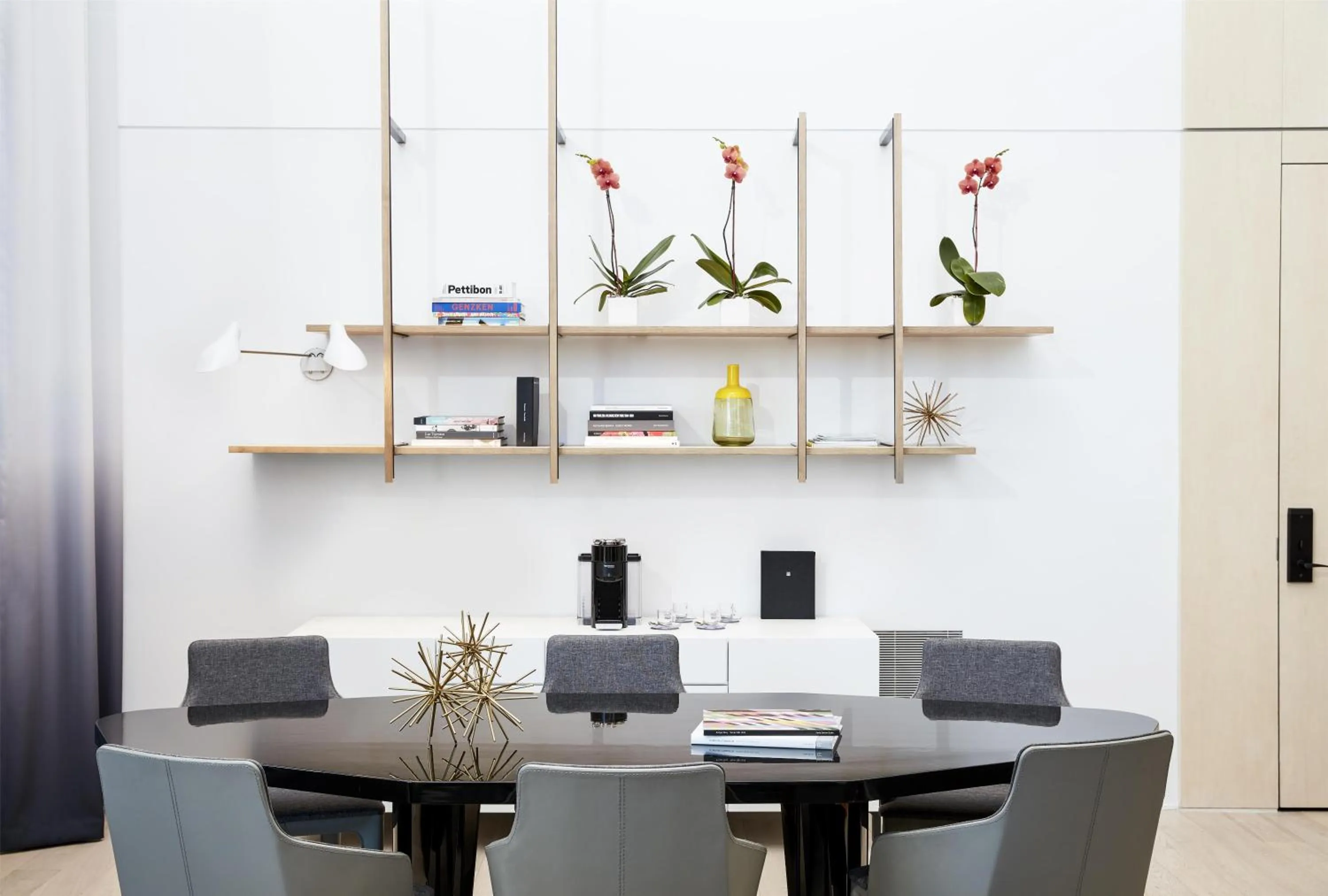 Photo of the whole room in The William Vale