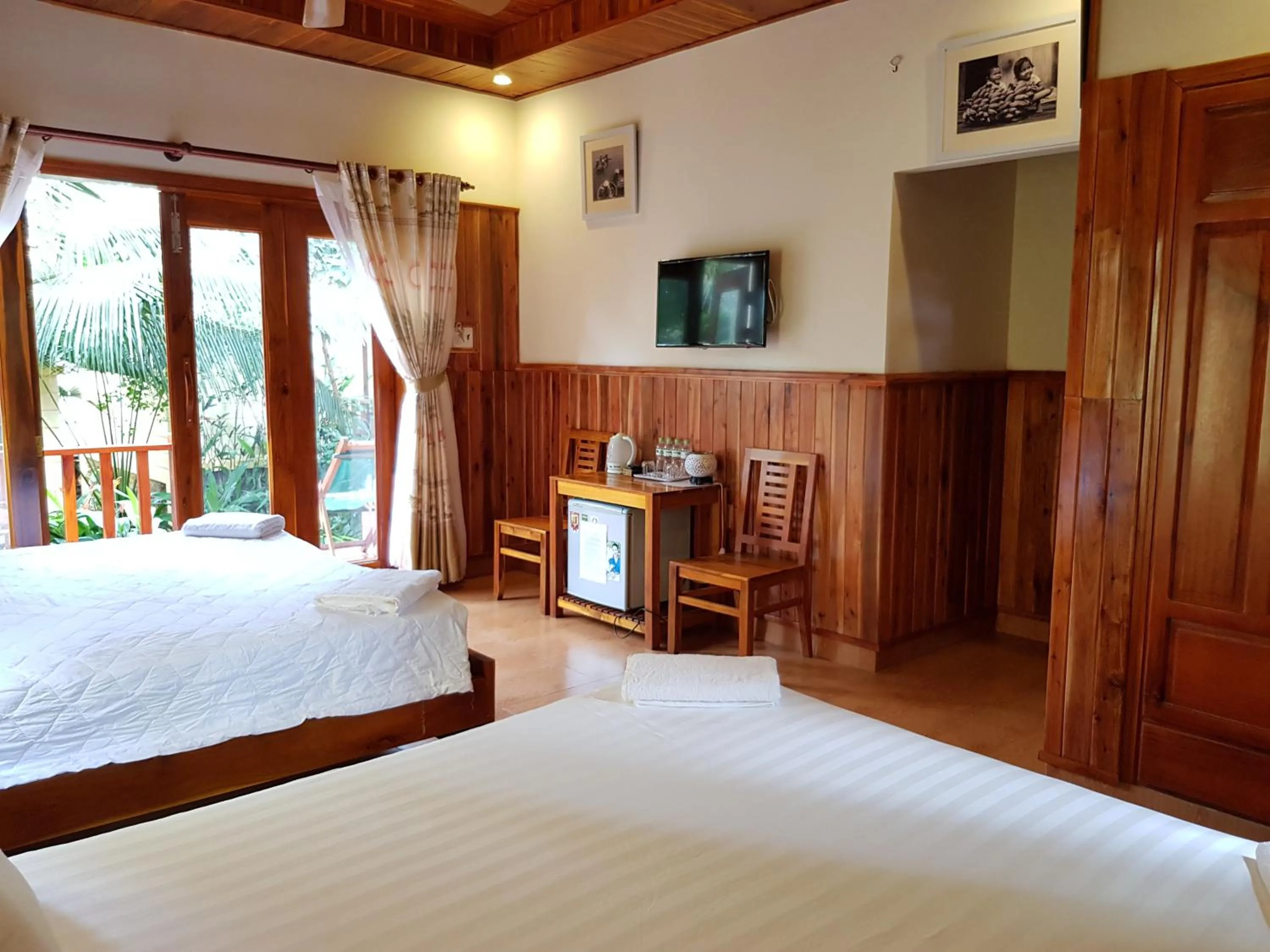 TV and multimedia, Bed in Free Beach Resort