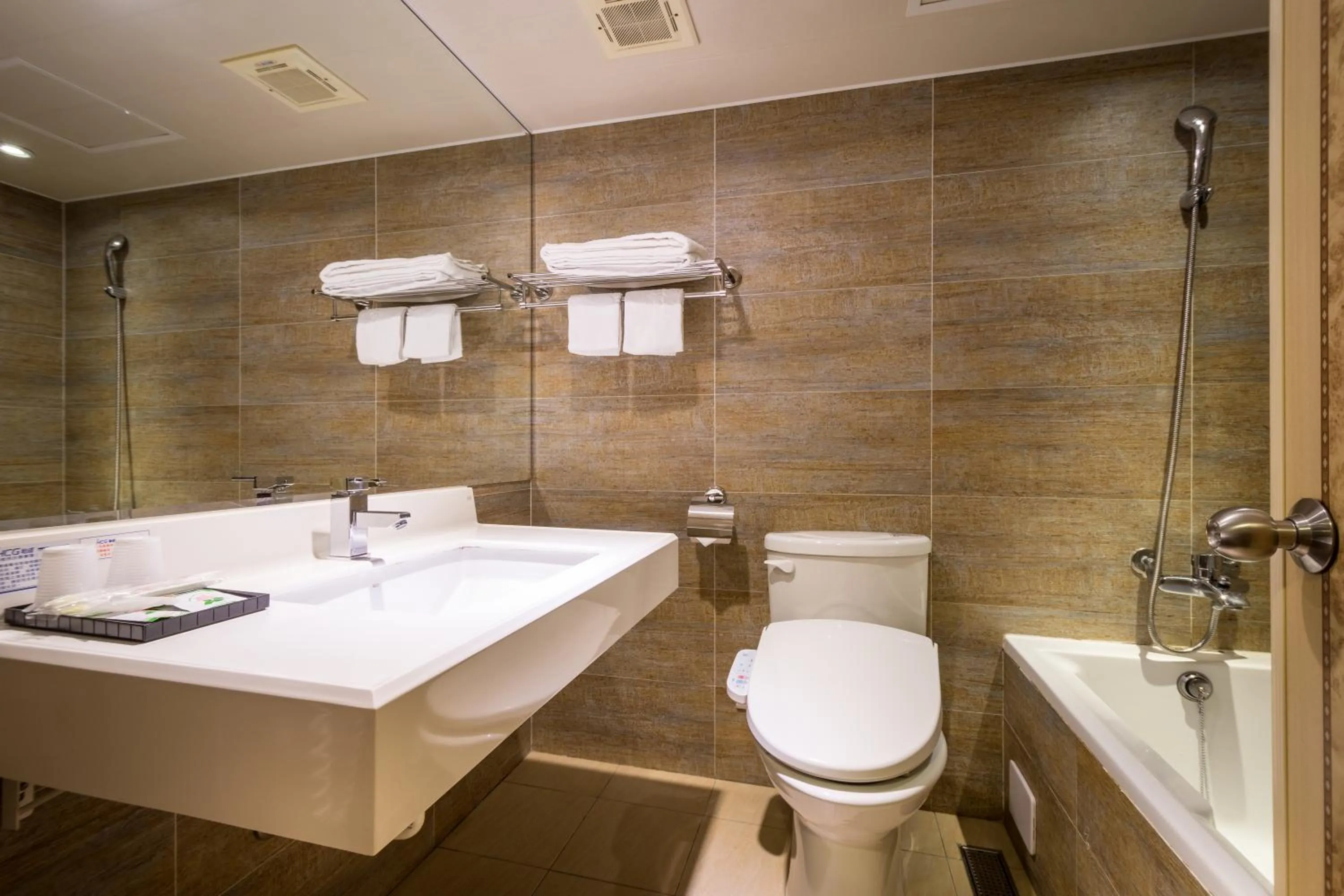 Bathroom in Golden Home Hotel