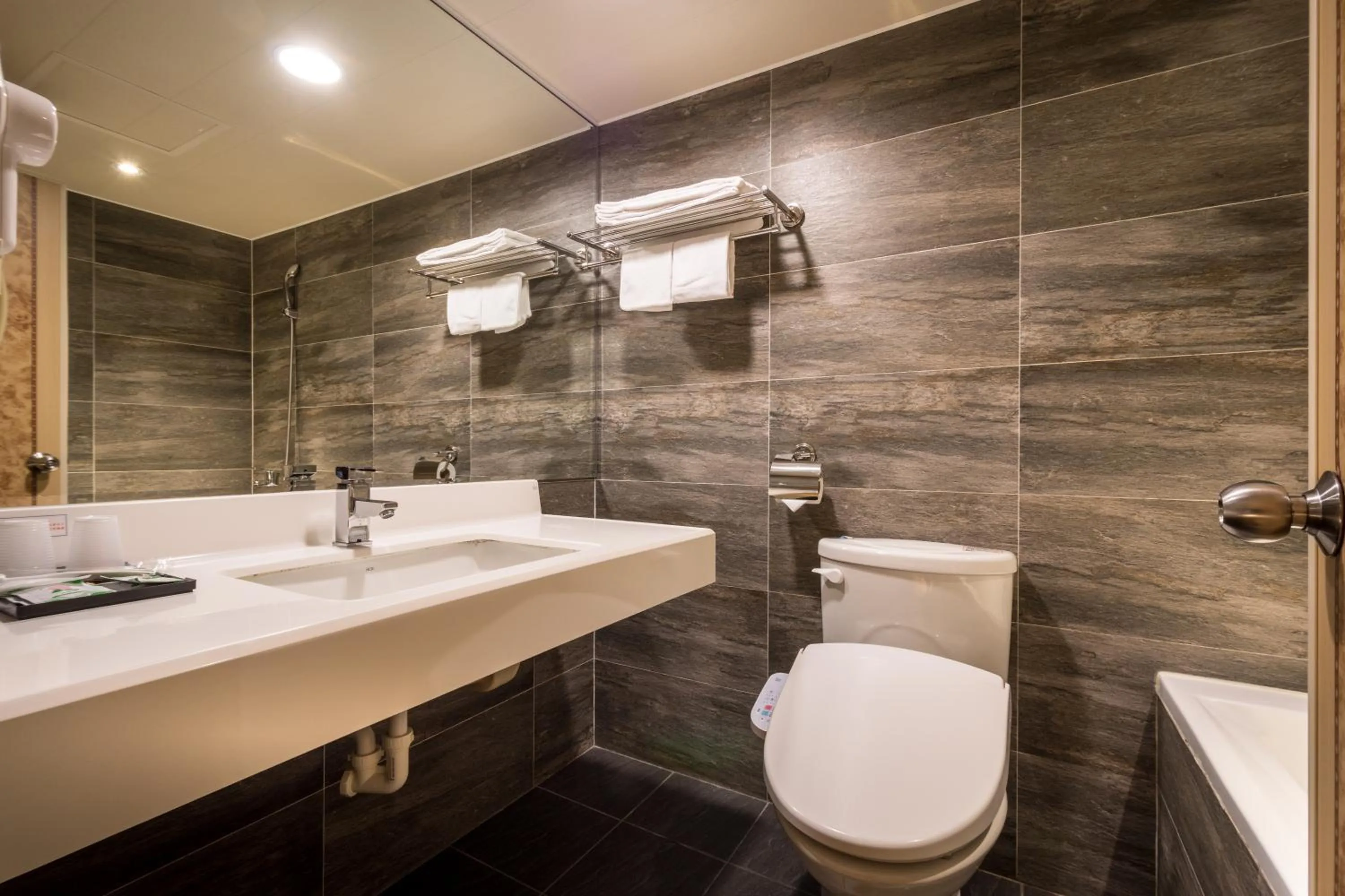 Bathroom in Golden Home Hotel