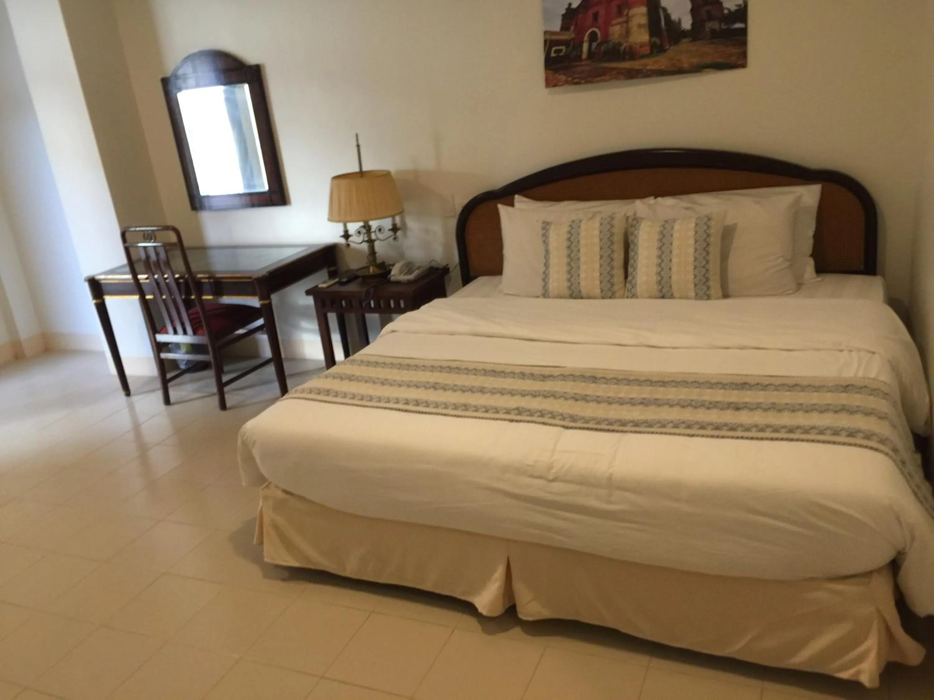 Bed in Metro Vigan Inn