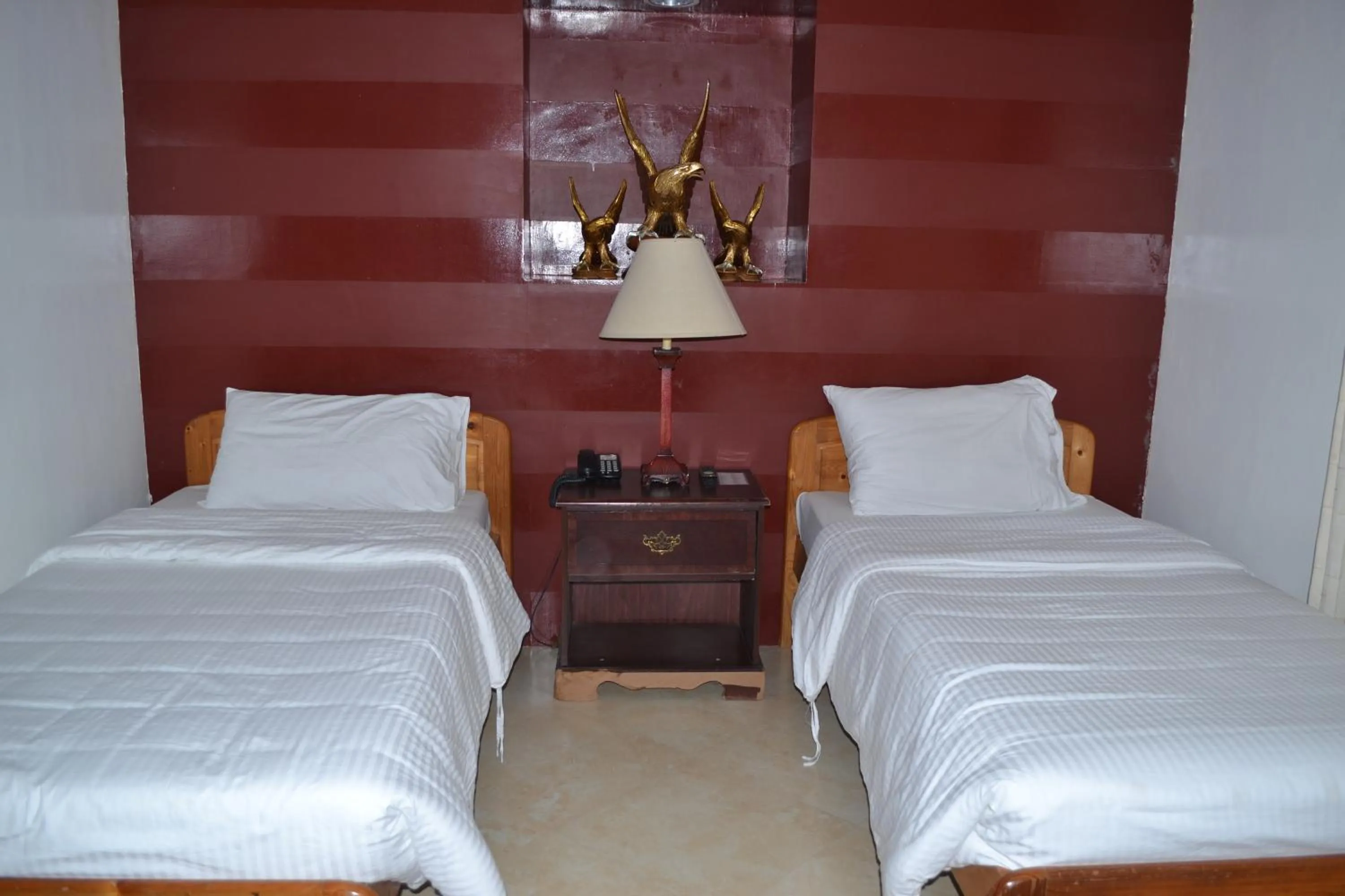 Bed in Metro Vigan Inn