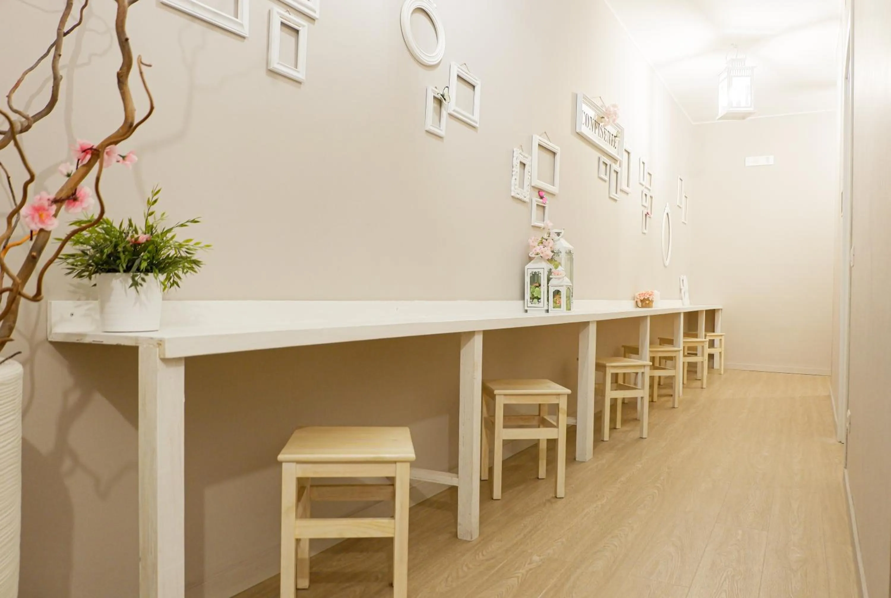 Communal lounge/ TV room in Myricae