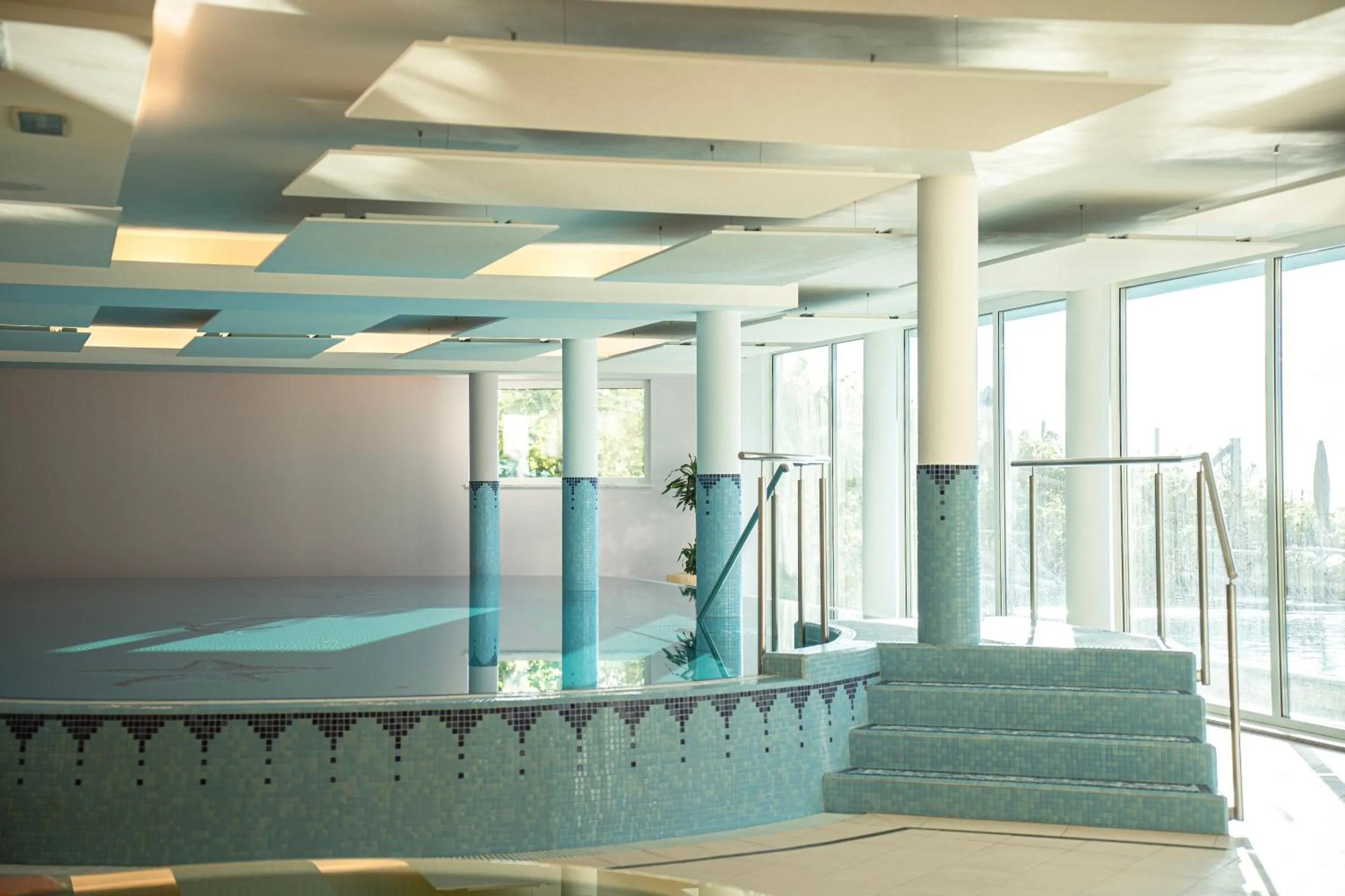 Swimming pool in Hotel Niedermair