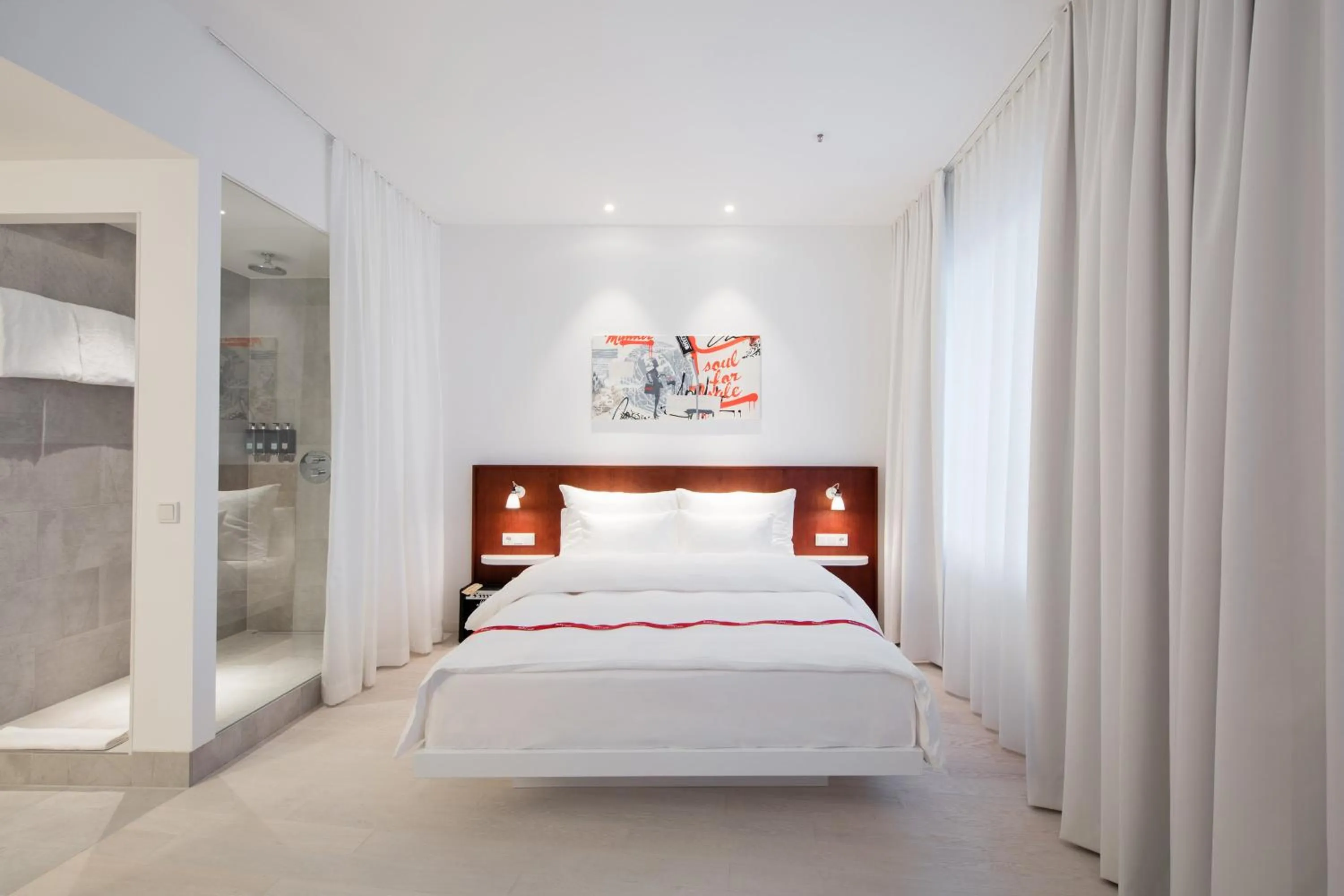 Photo of the whole room, Bed in Ruby Marie Hotel Vienna