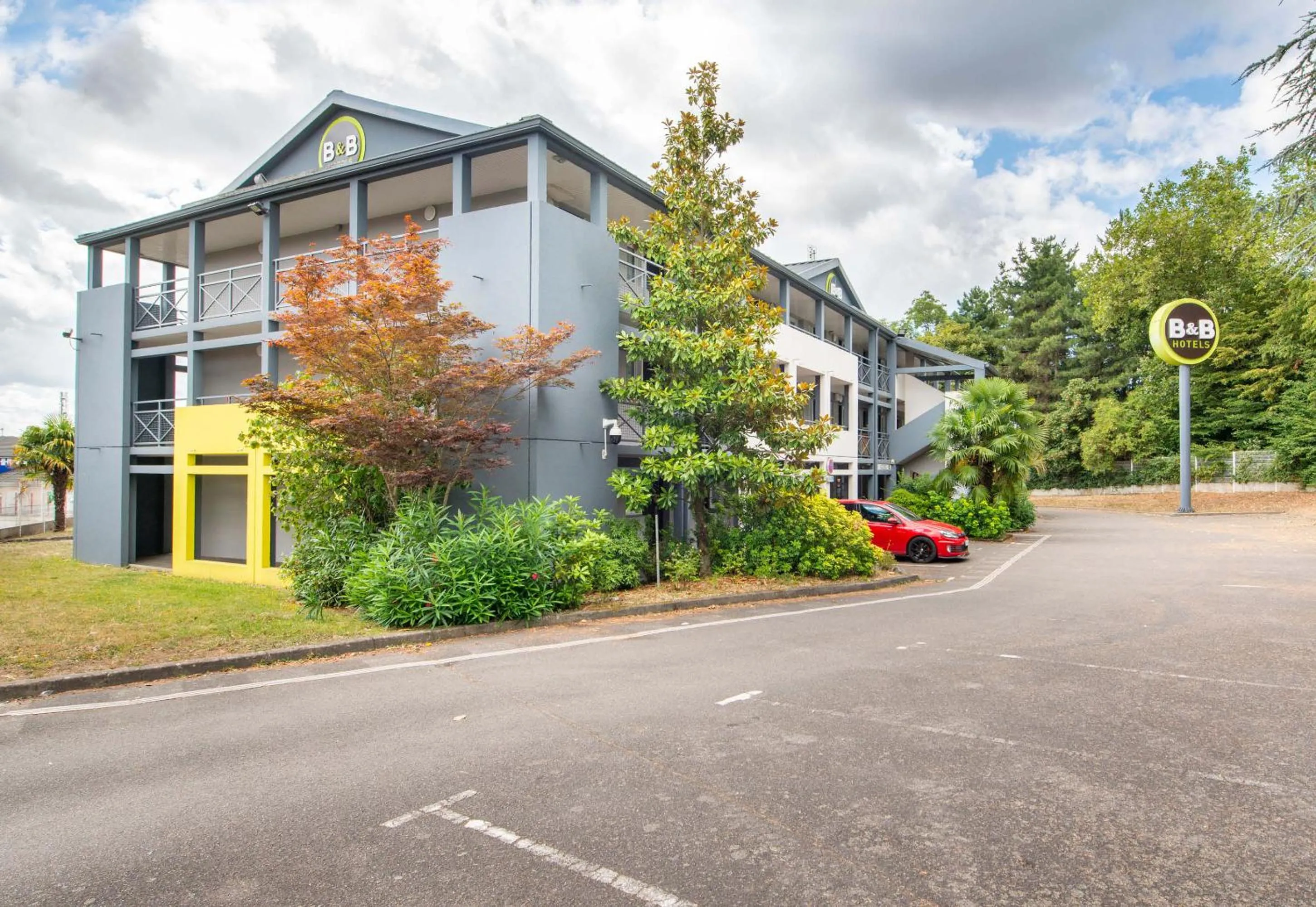 Parking in B&B HOTEL Nantes Parc Expos La Beaujoire