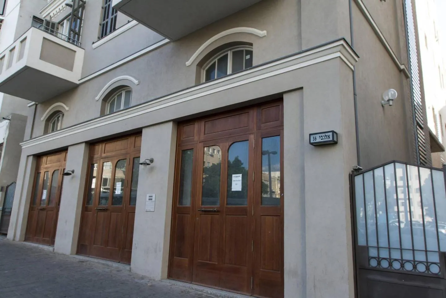 Facade/entrance in Allenby 36 Bauhaus Residence 5 Stars