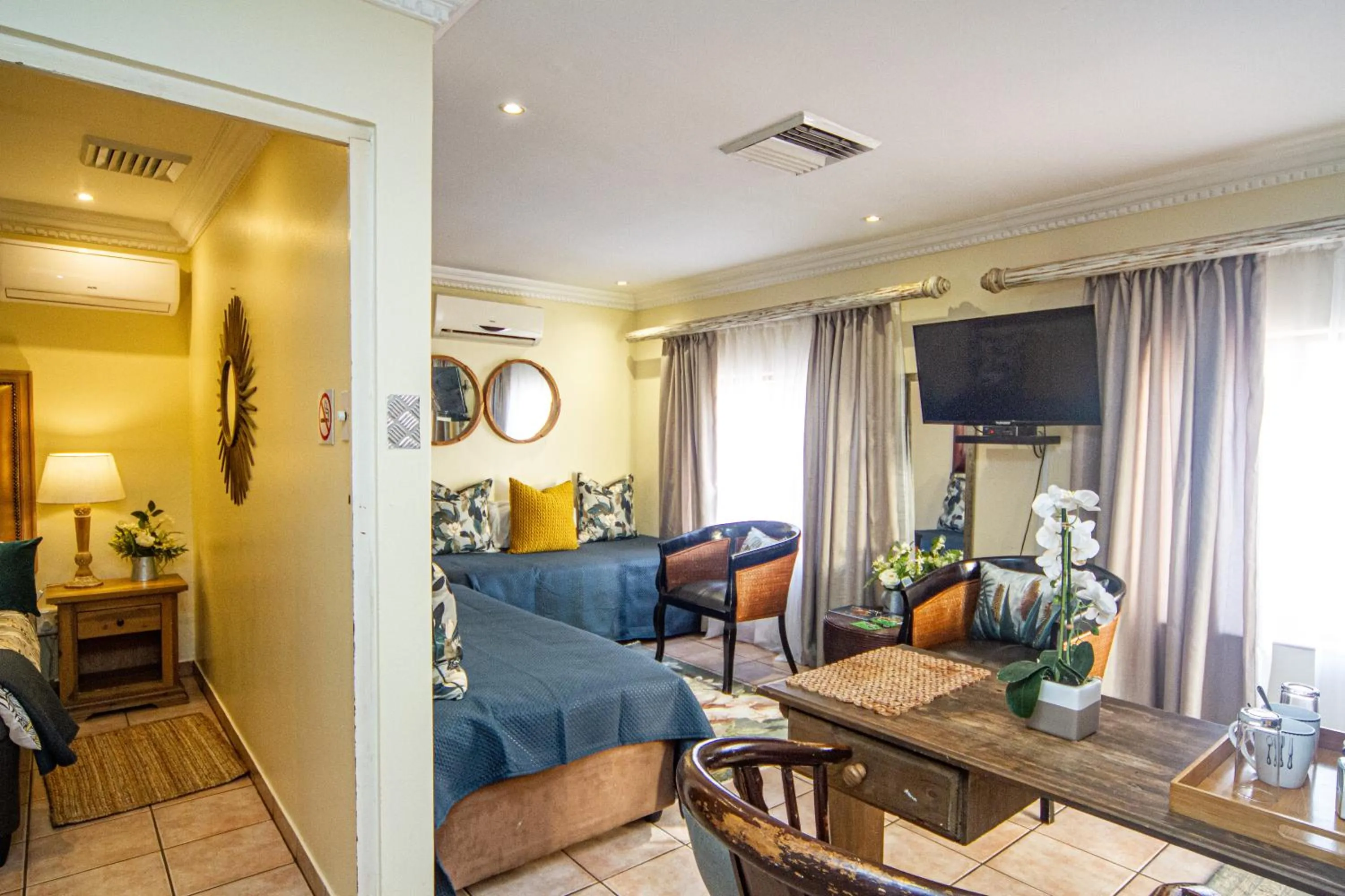 TV and multimedia in La Loggia Bed and Breakfast