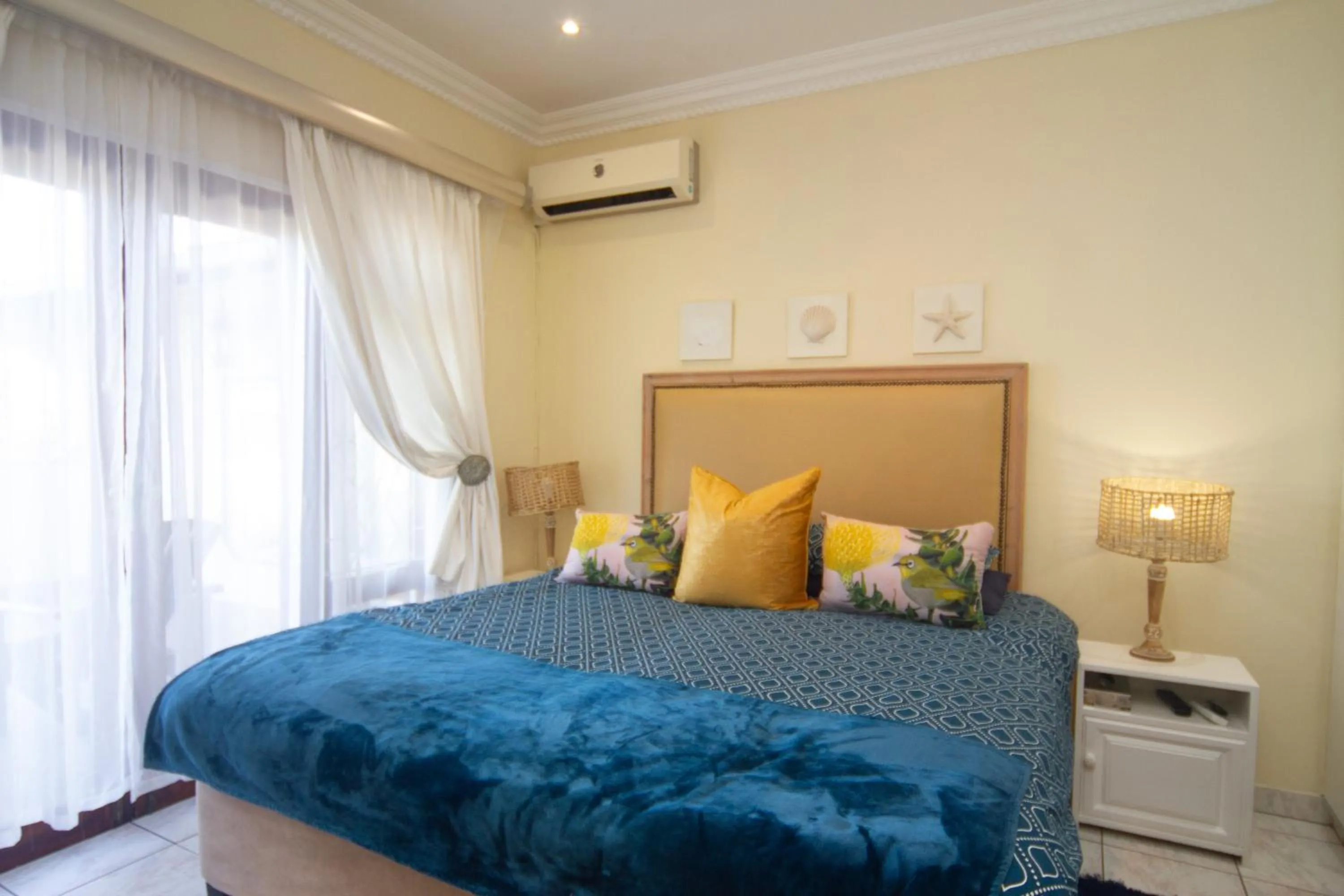 Photo of the whole room, Bed in La Loggia Bed and Breakfast