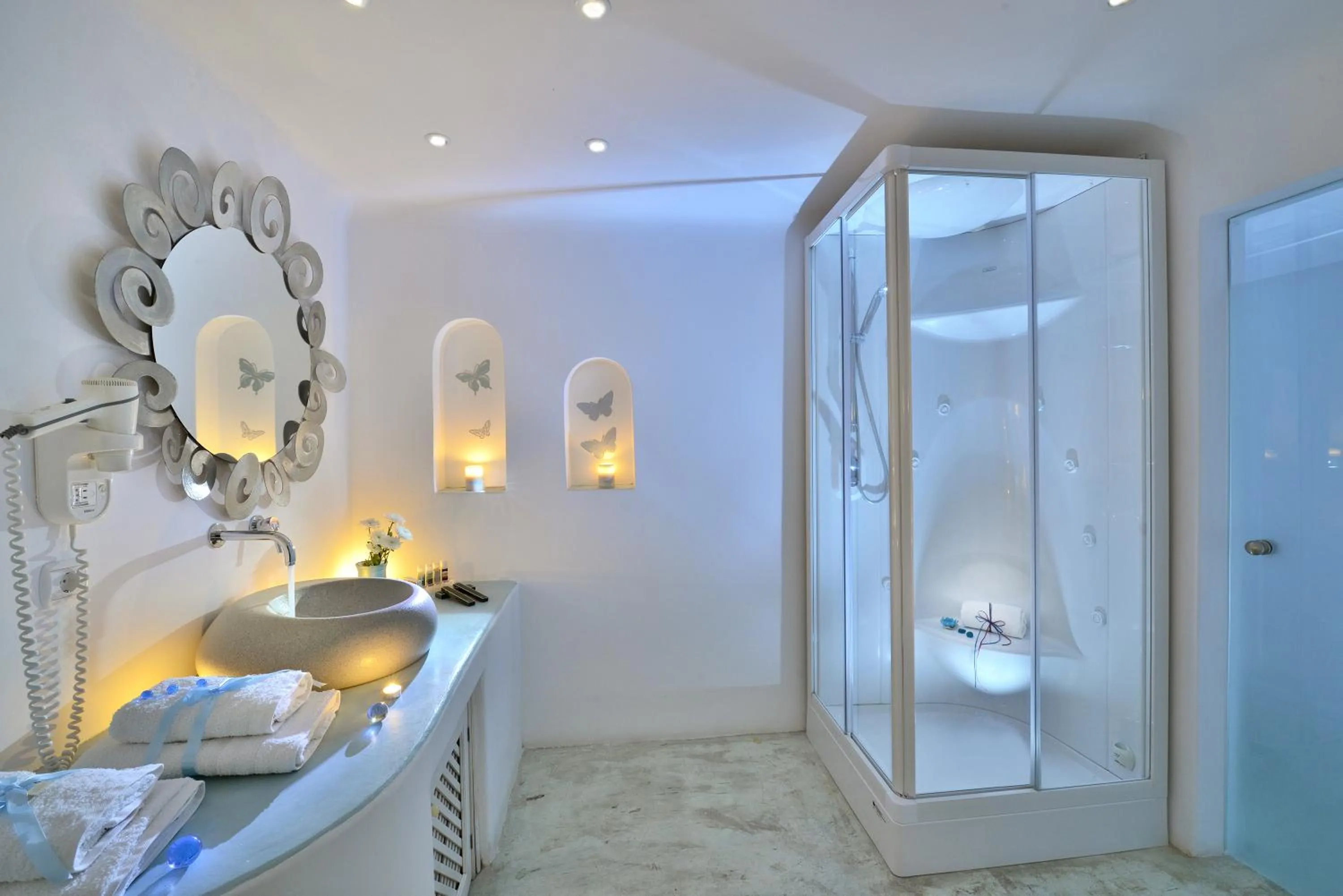 Bathroom in Absolute Bliss