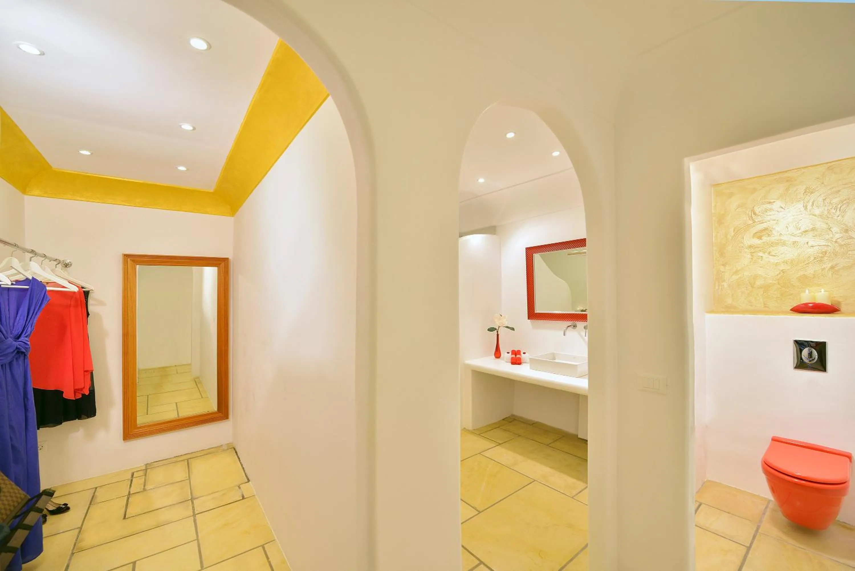 Toilet in Absolute Bliss