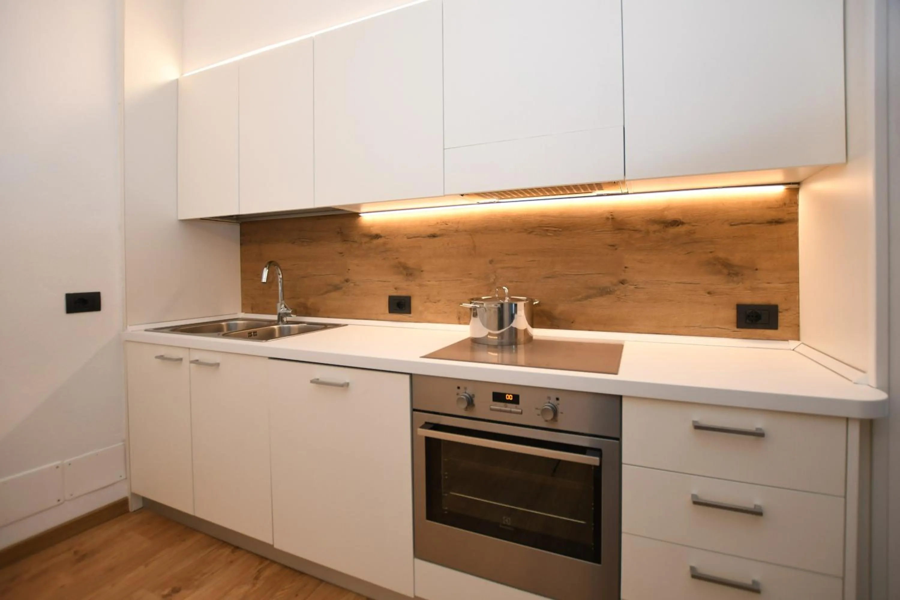 Kitchen or kitchenette in Residenza Alba - Molveno