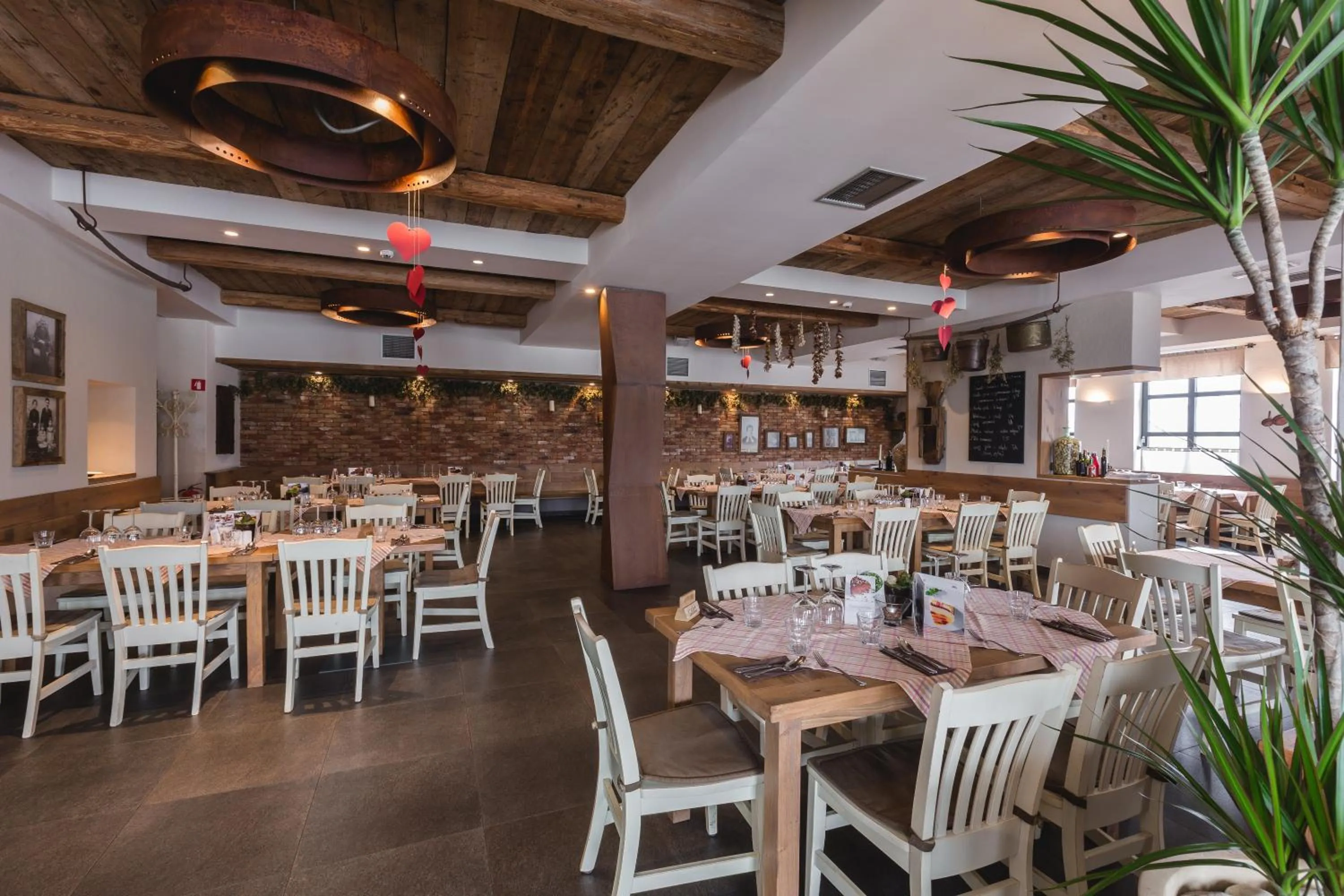 Restaurant/places to eat in Guesthouse Grof