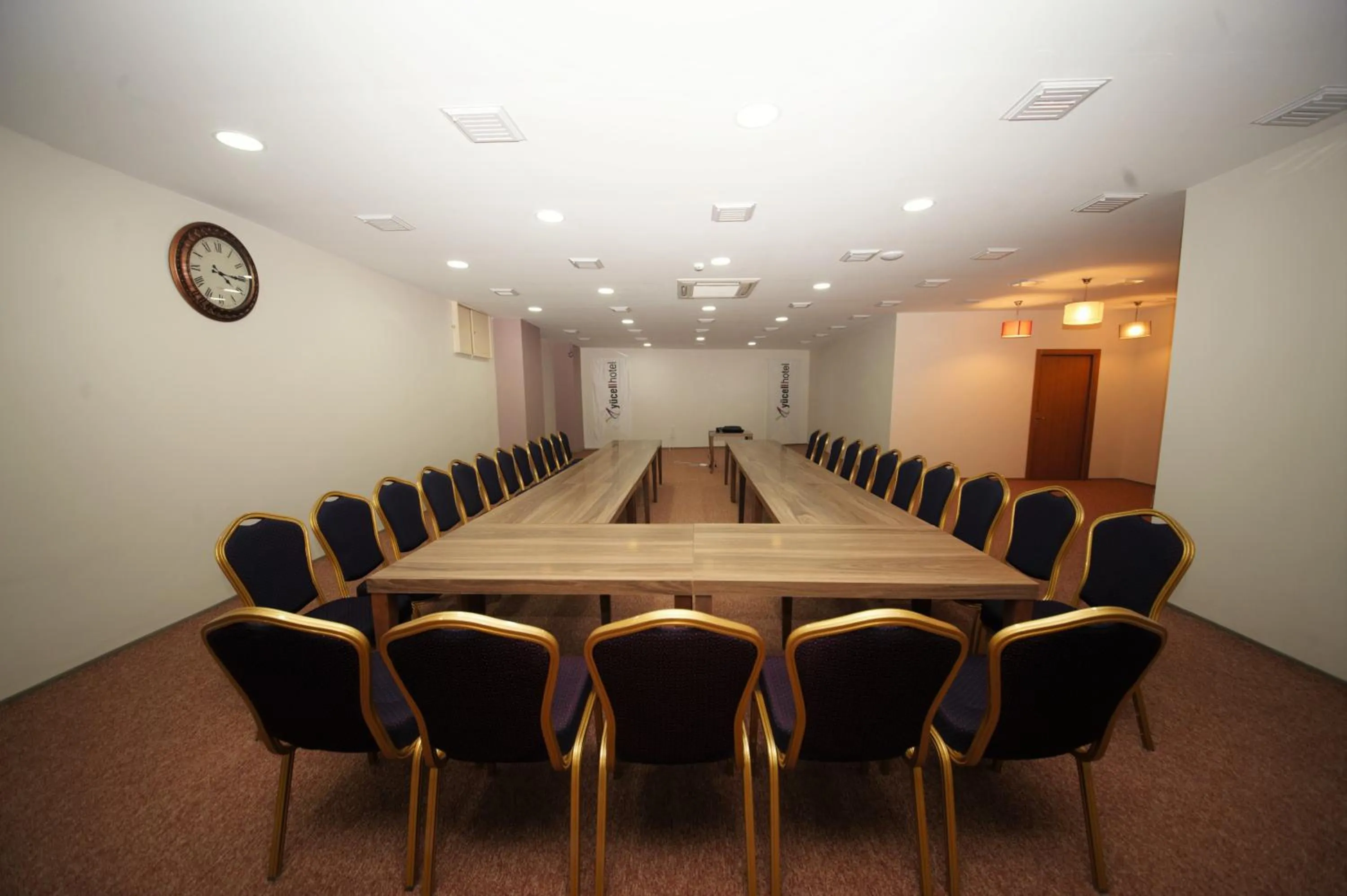 Meeting/conference room in Yucel Hotel