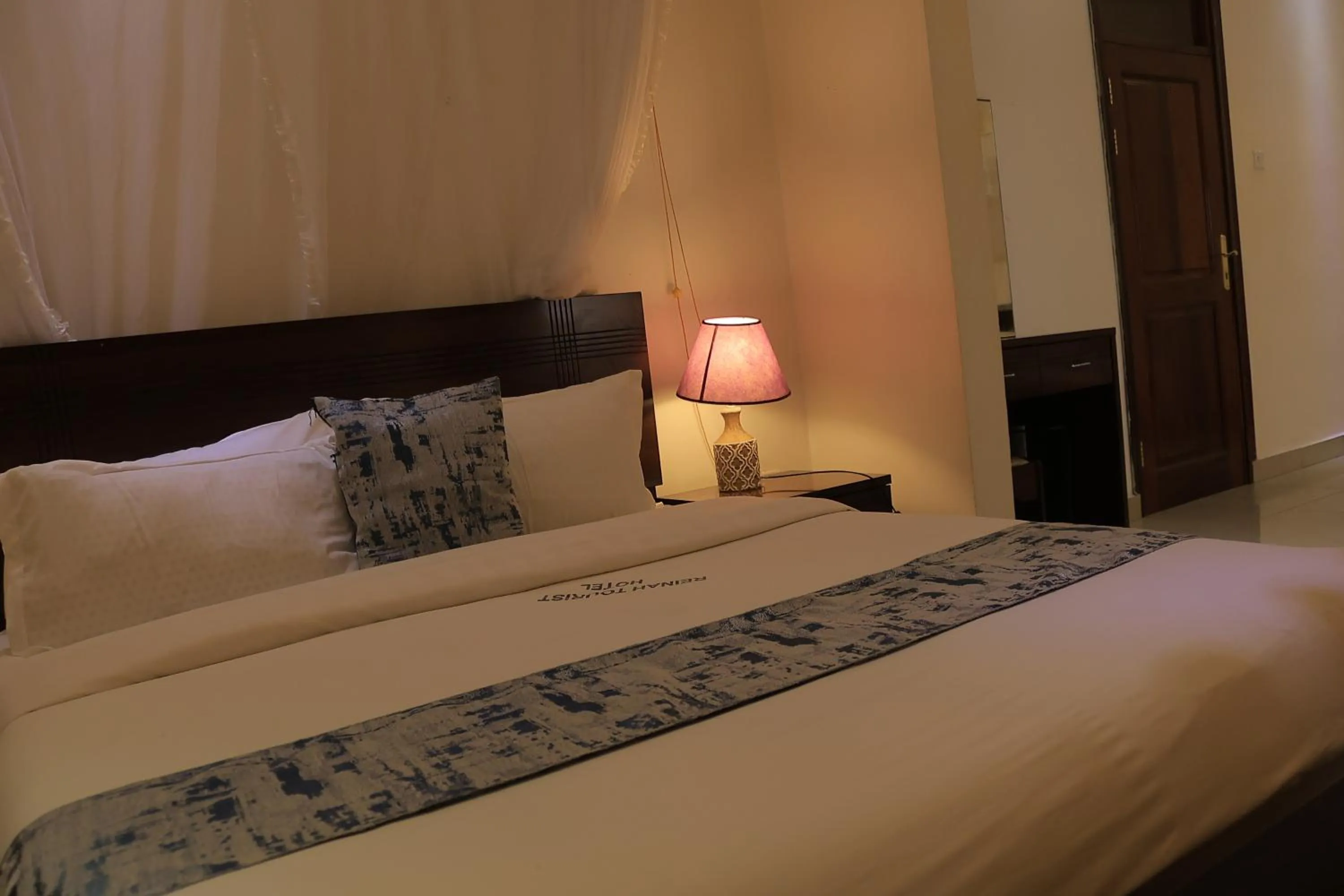 Bed in Reinah Tourist Hotel