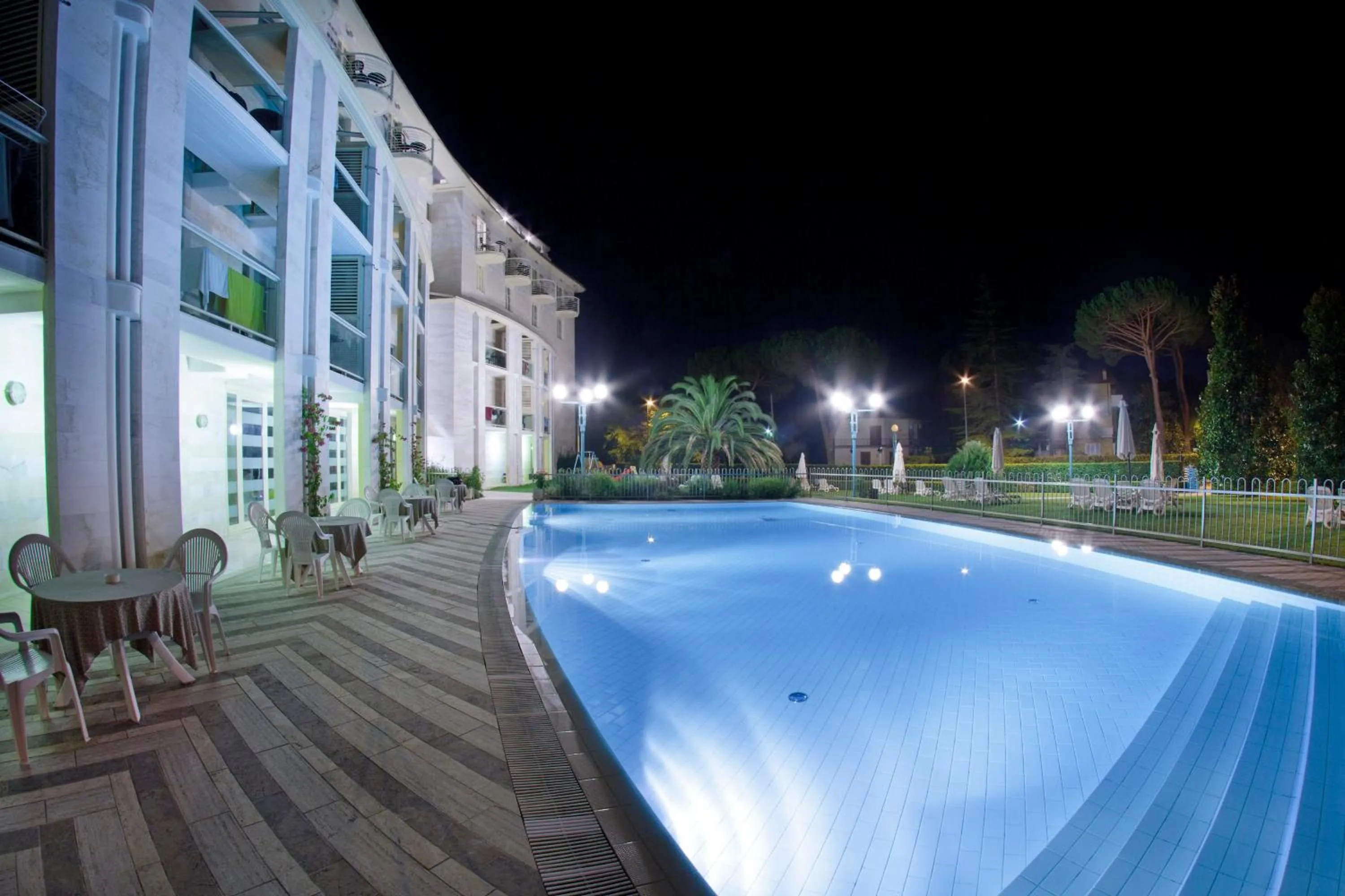 Facade/entrance in Onda Marina Residence Rta