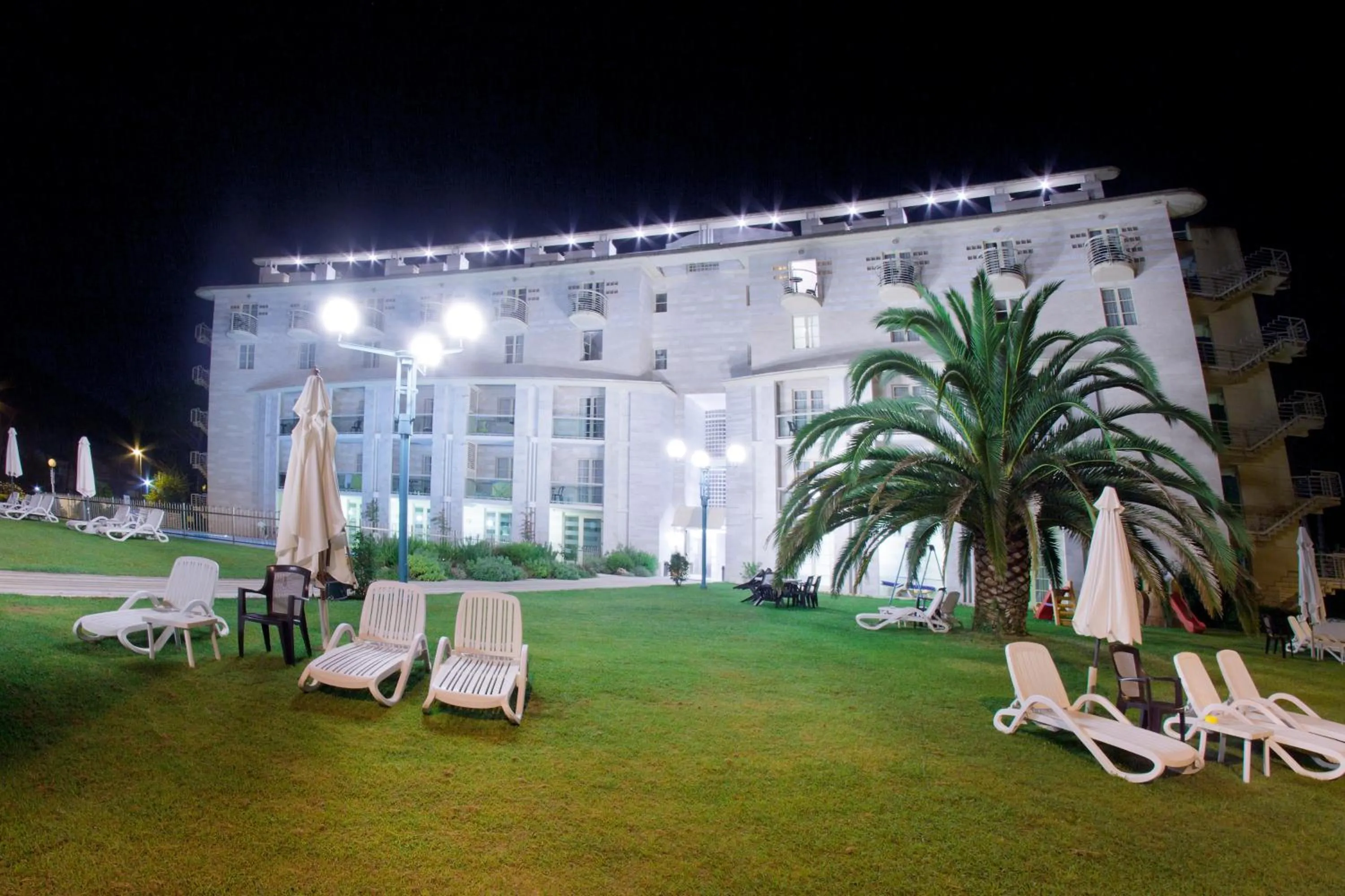 Facade/entrance in Onda Marina Residence Rta